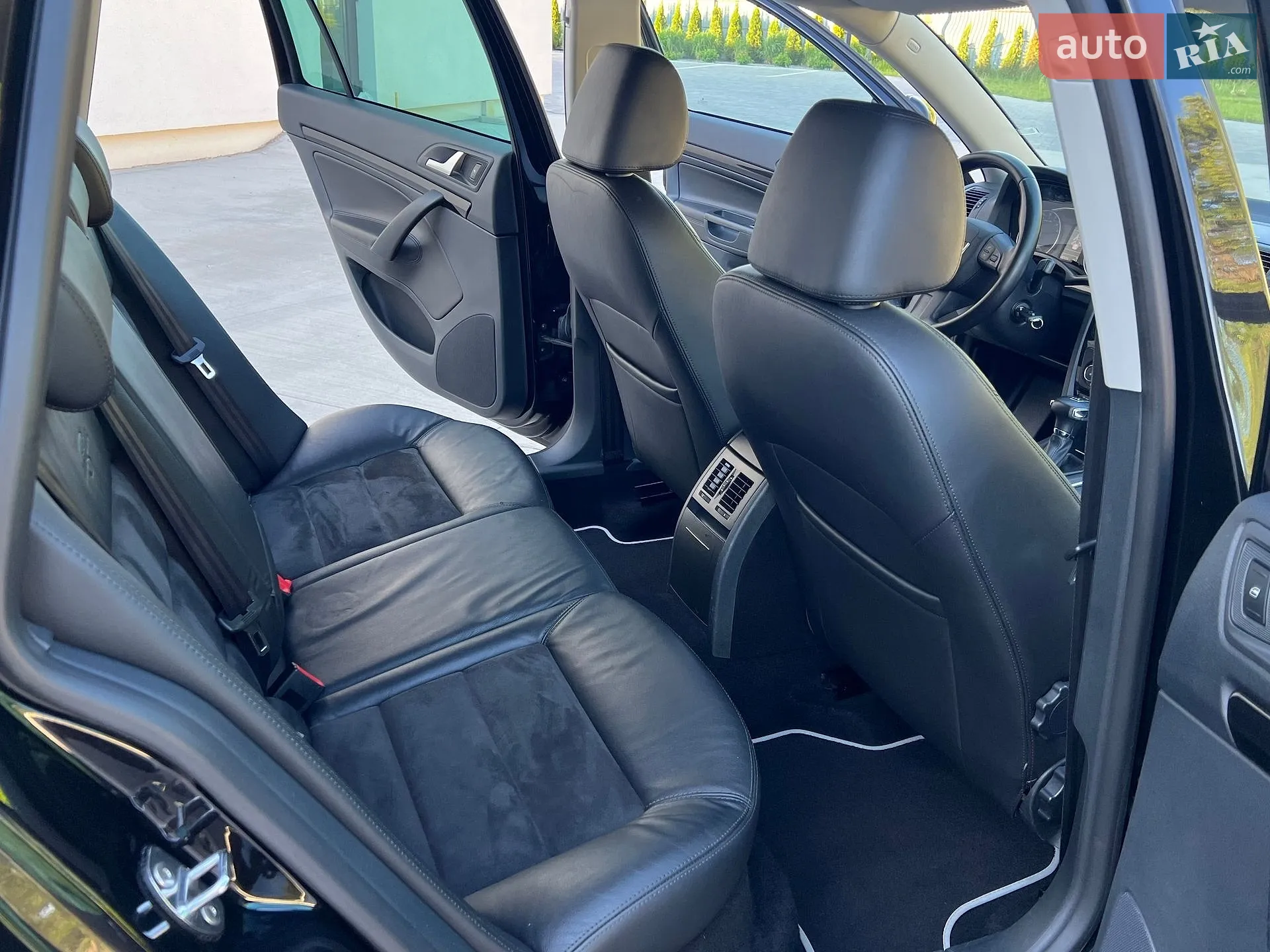 2011 Skoda Octavia - мініатюра 89