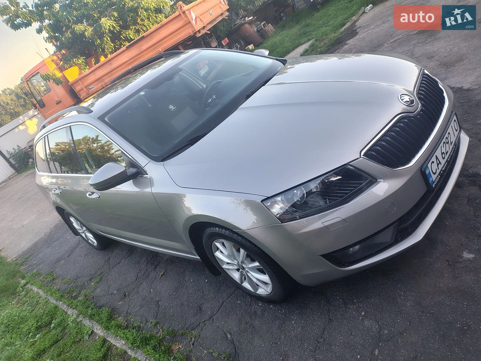 2017 Skoda Octavia - мініатюра 3