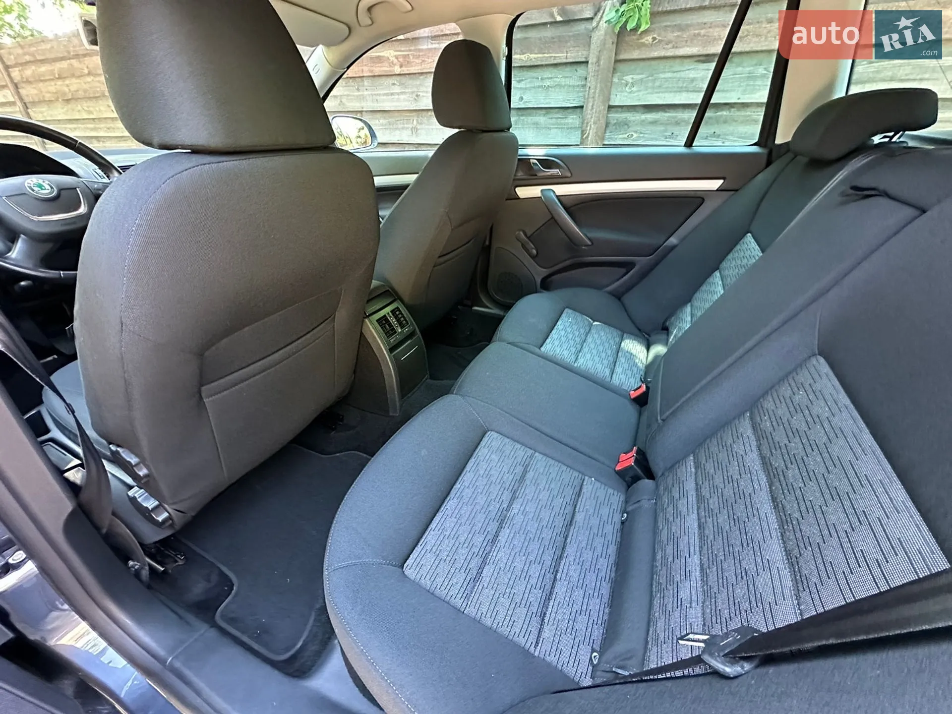 2011 Skoda Octavia - мініатюра 11