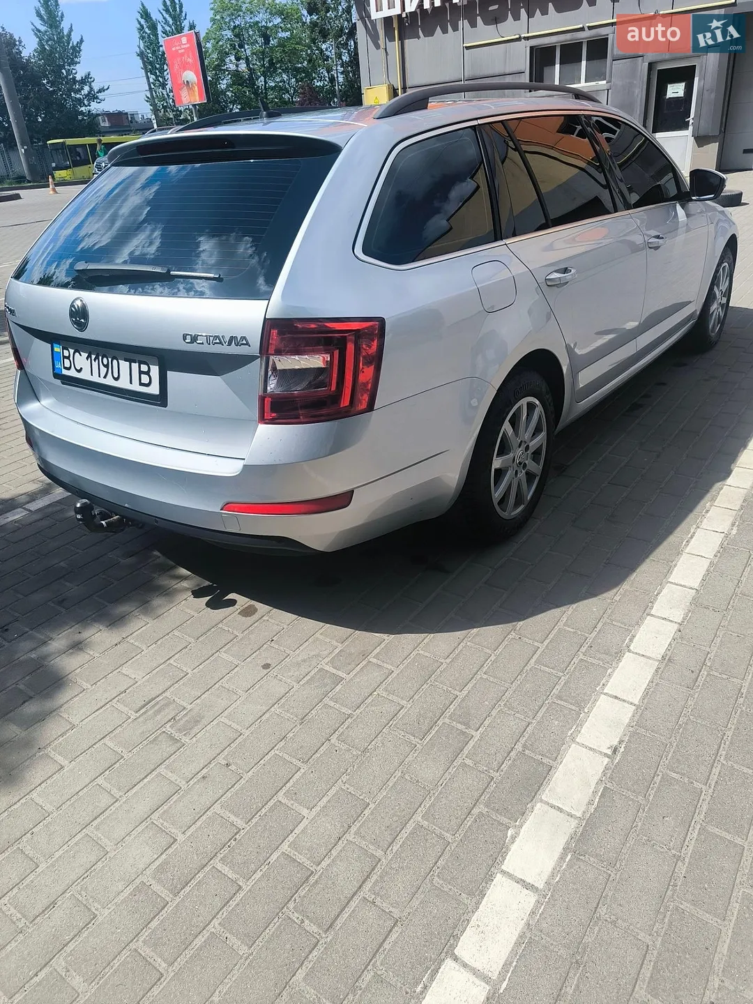 2016 Skoda Octavia - мініатюра 16