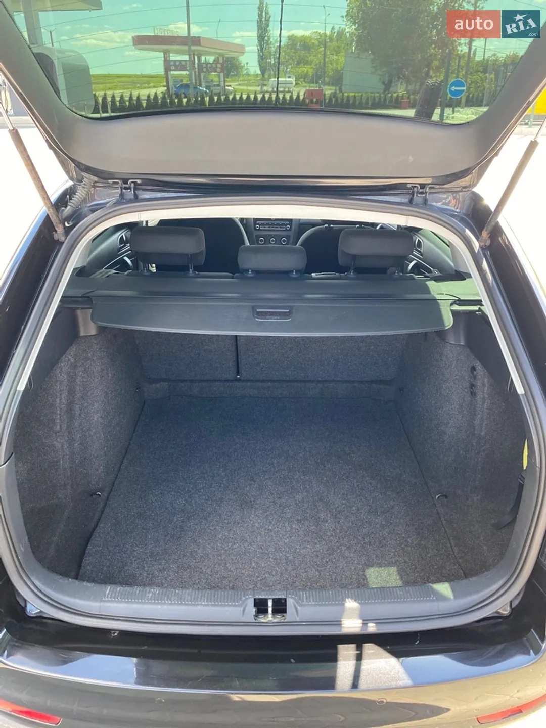 2010 Skoda Octavia - мініатюра 20