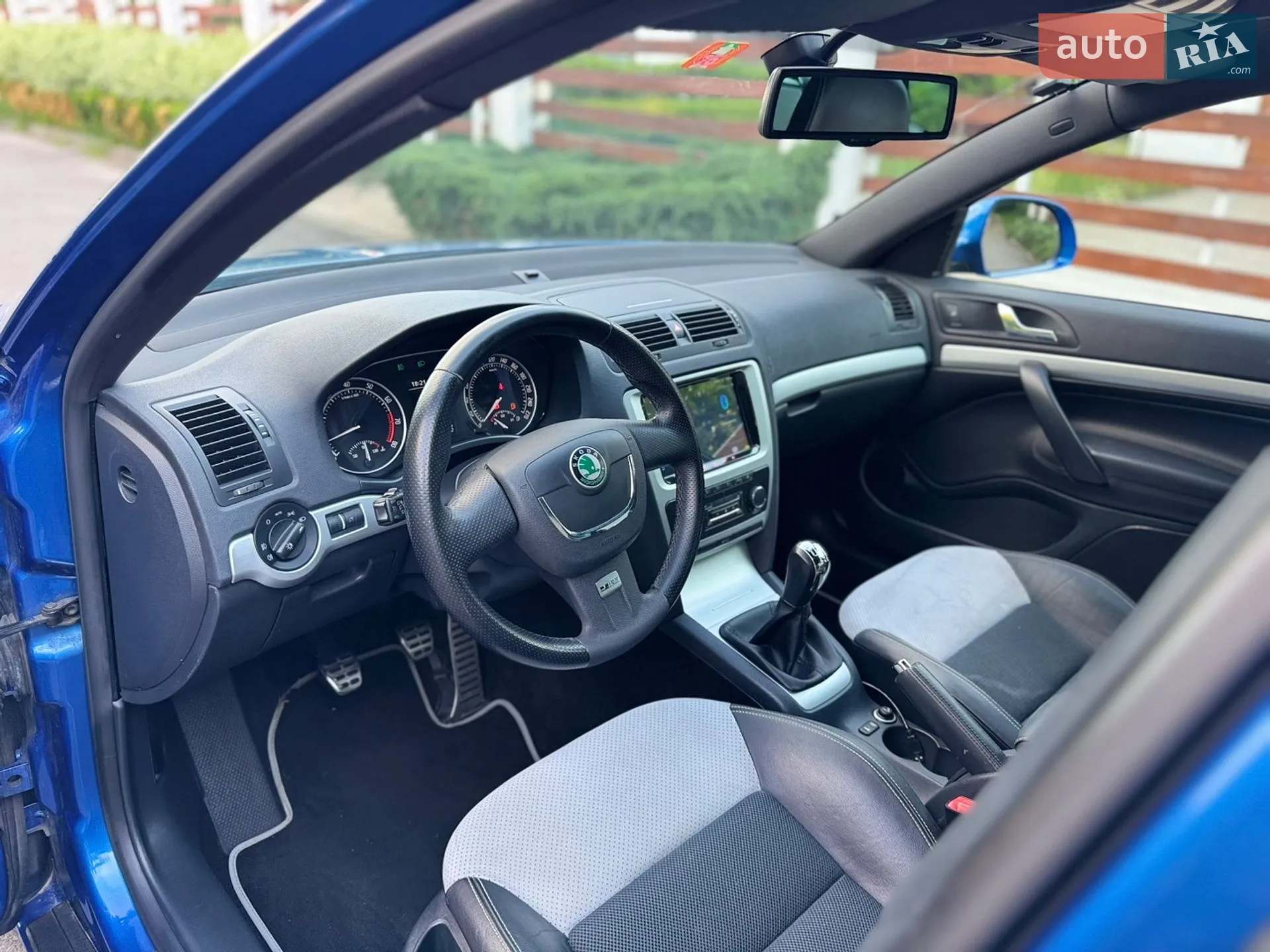 2010 Skoda Octavia - мініатюра 45