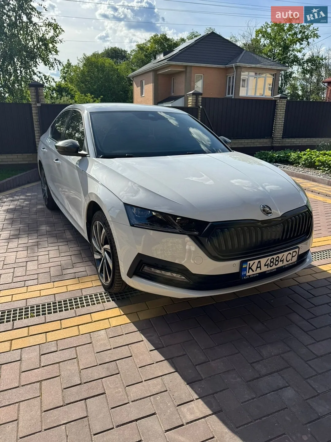 2023 Skoda Octavia - фото 1