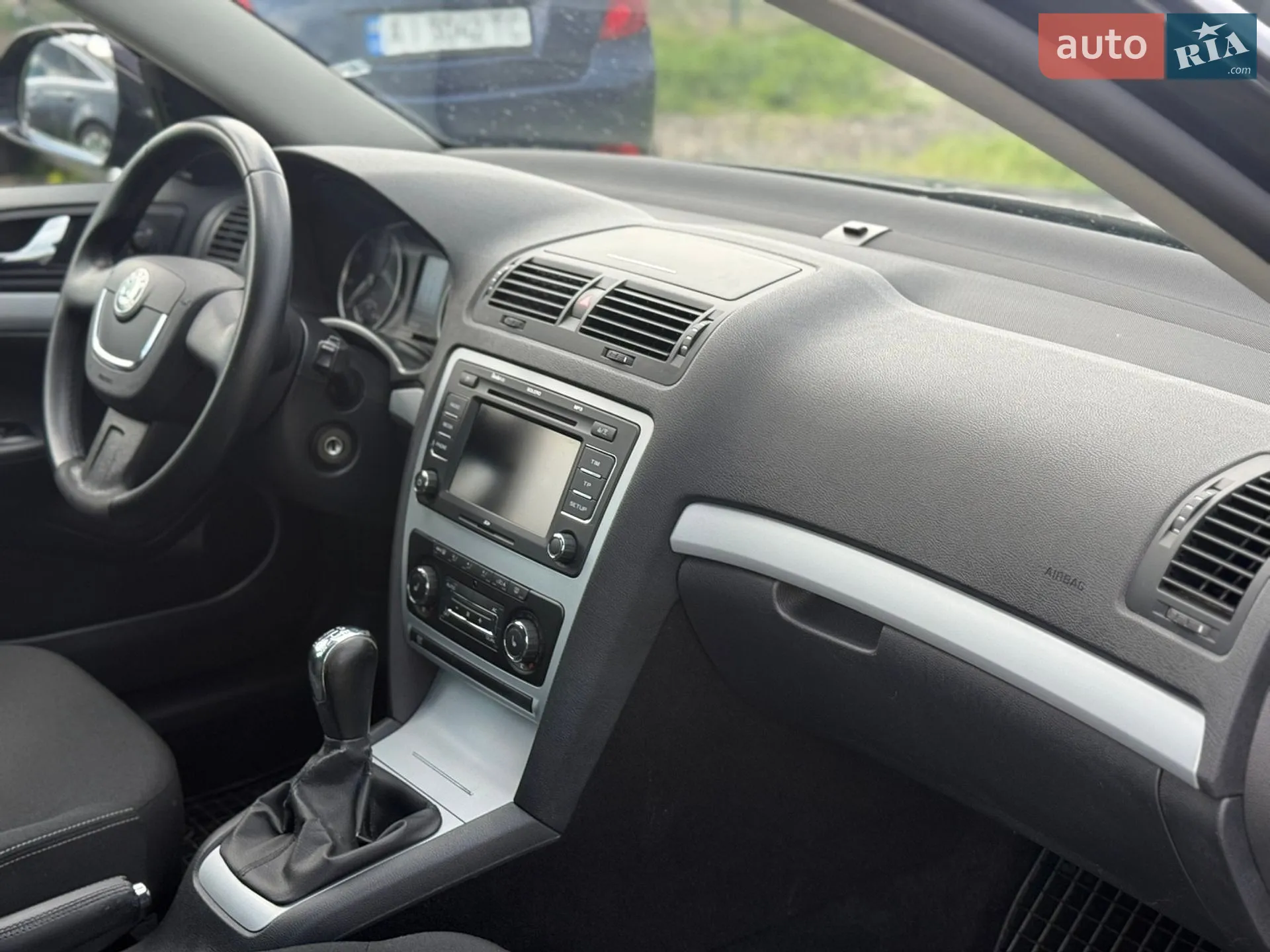 2010 Skoda Octavia - мініатюра 17