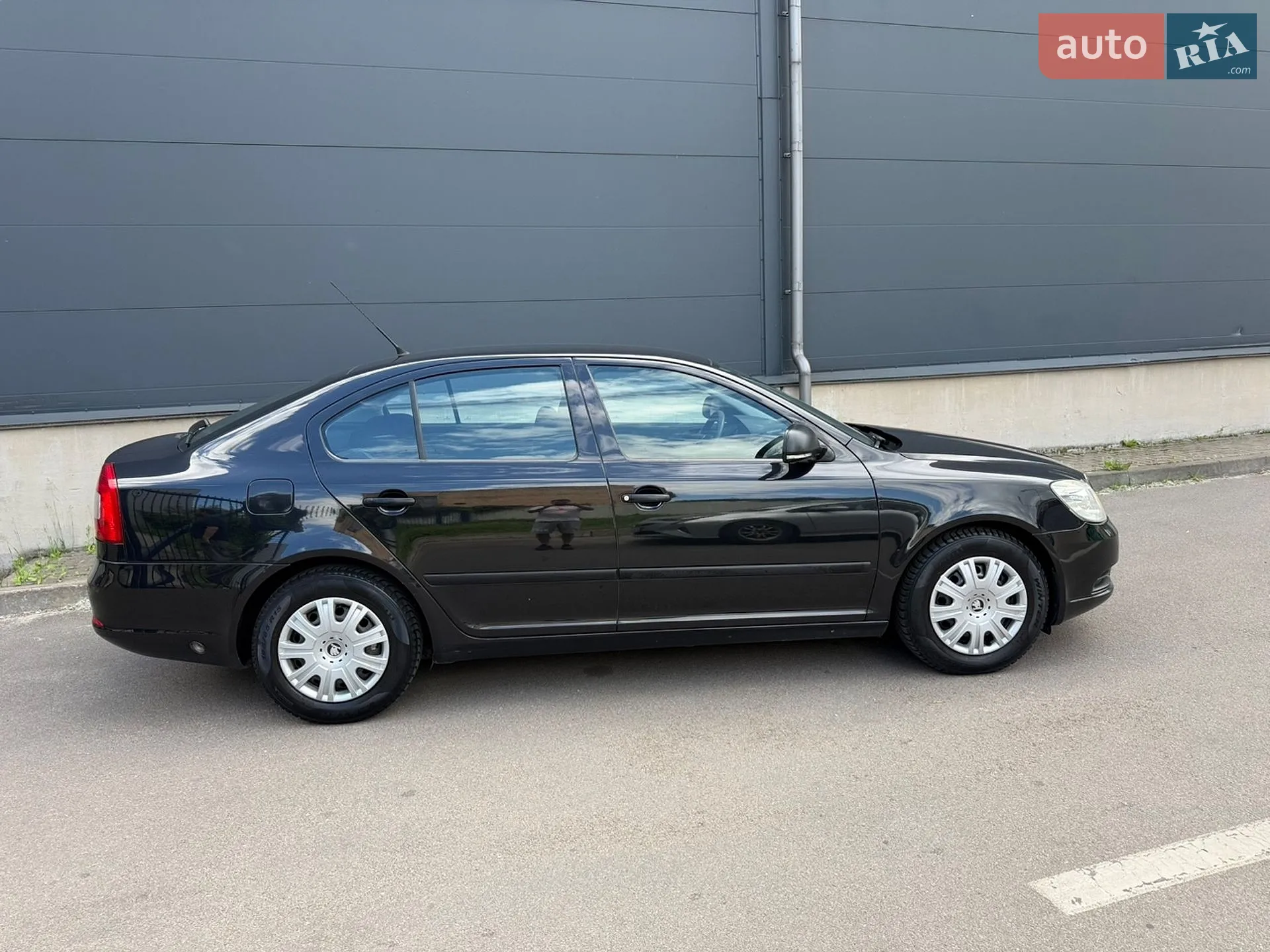 2010 Skoda Octavia - мініатюра 12