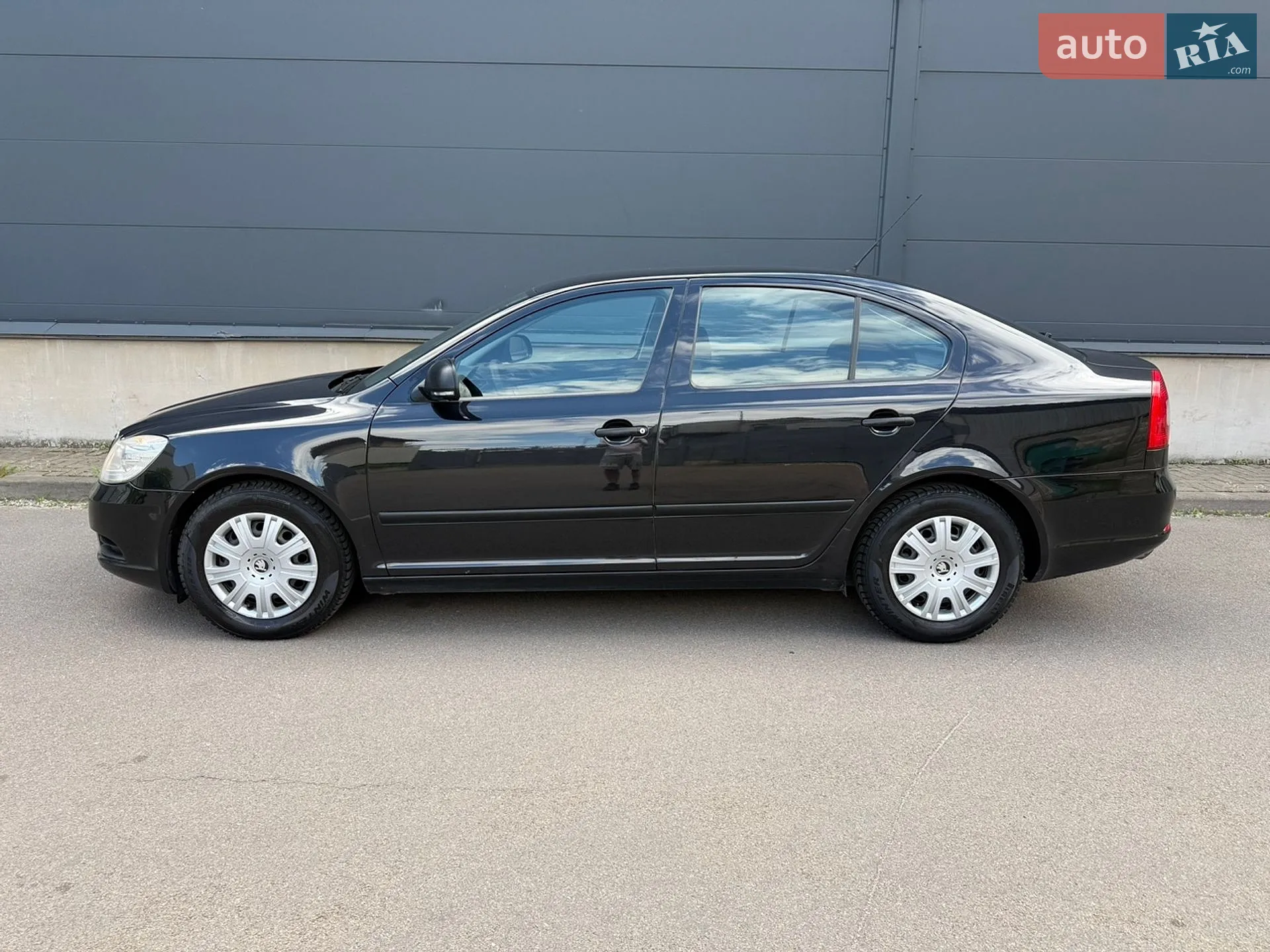 2010 Skoda Octavia - мініатюра 16