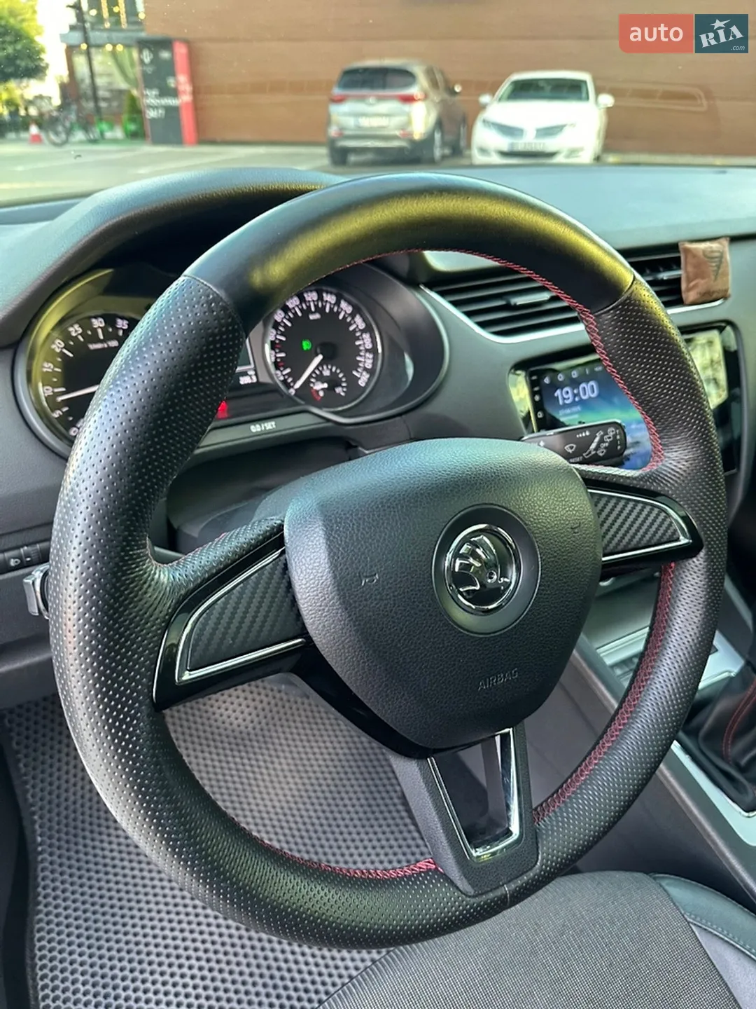 2014 Skoda Octavia - мініатюра 9