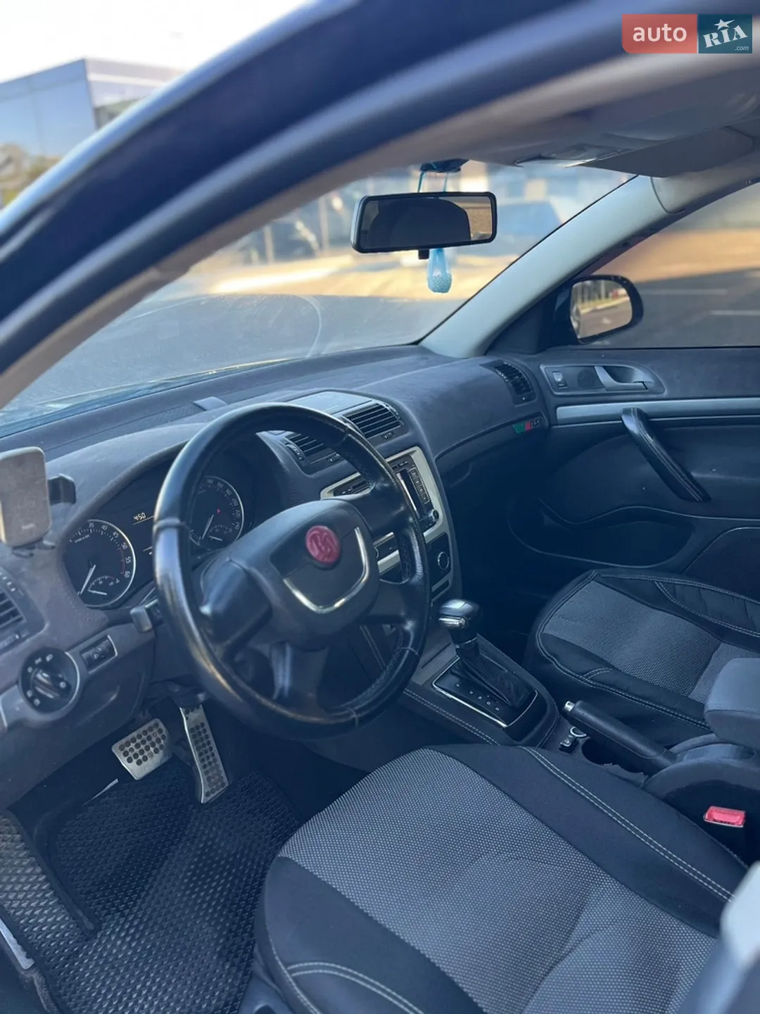 2011 Skoda Octavia - мініатюра 7
