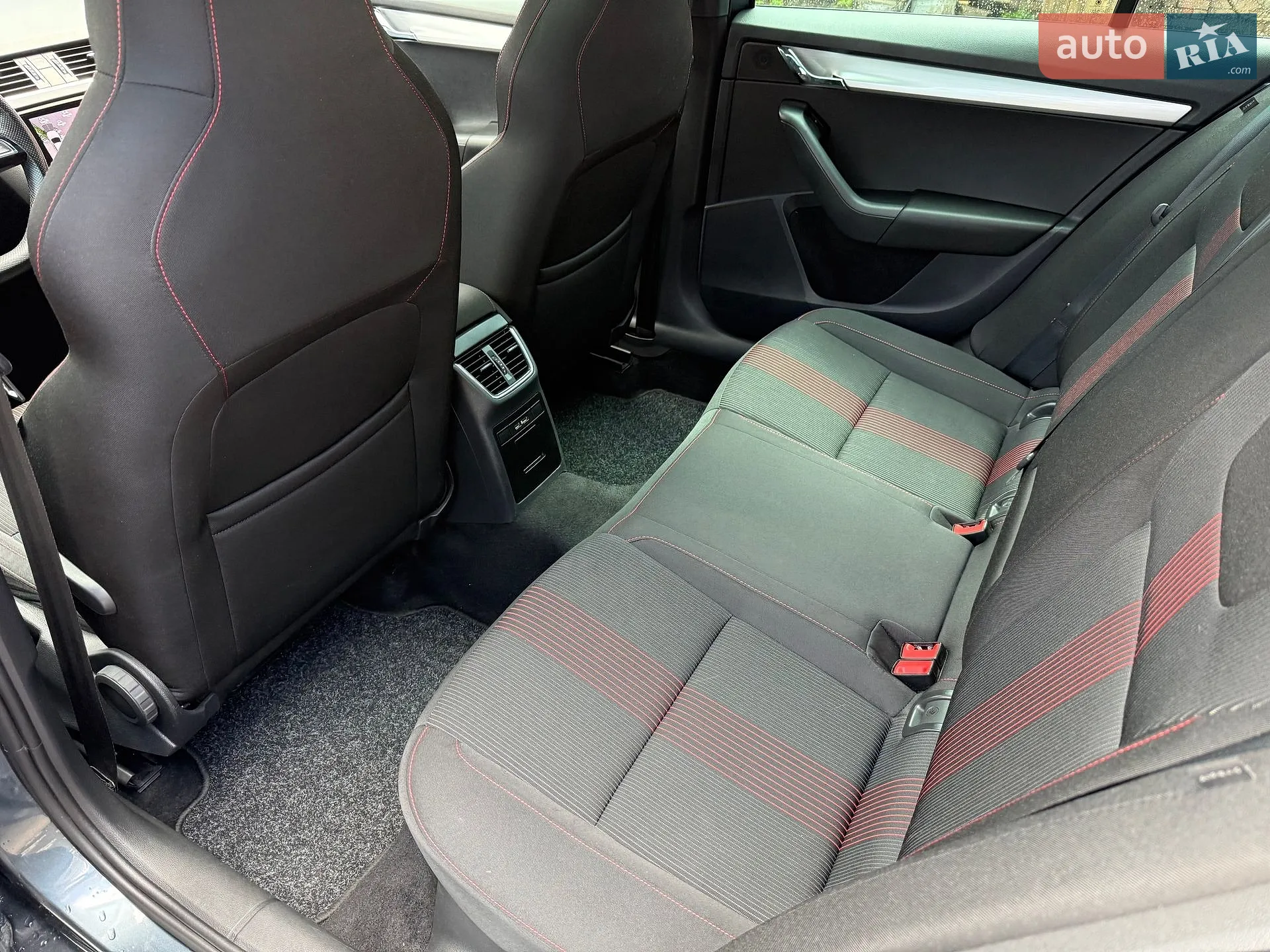 2019 Skoda Octavia - мініатюра 3