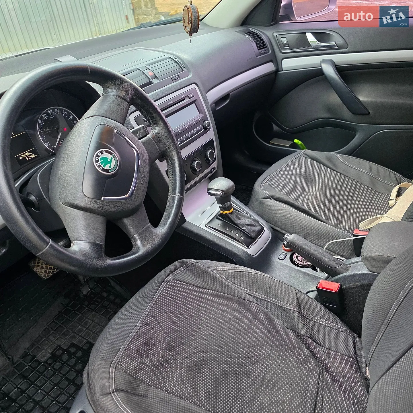 Skoda Octavia 2012 VIN TMBCK41ZXDB150834 фото оголошення 8 з 14