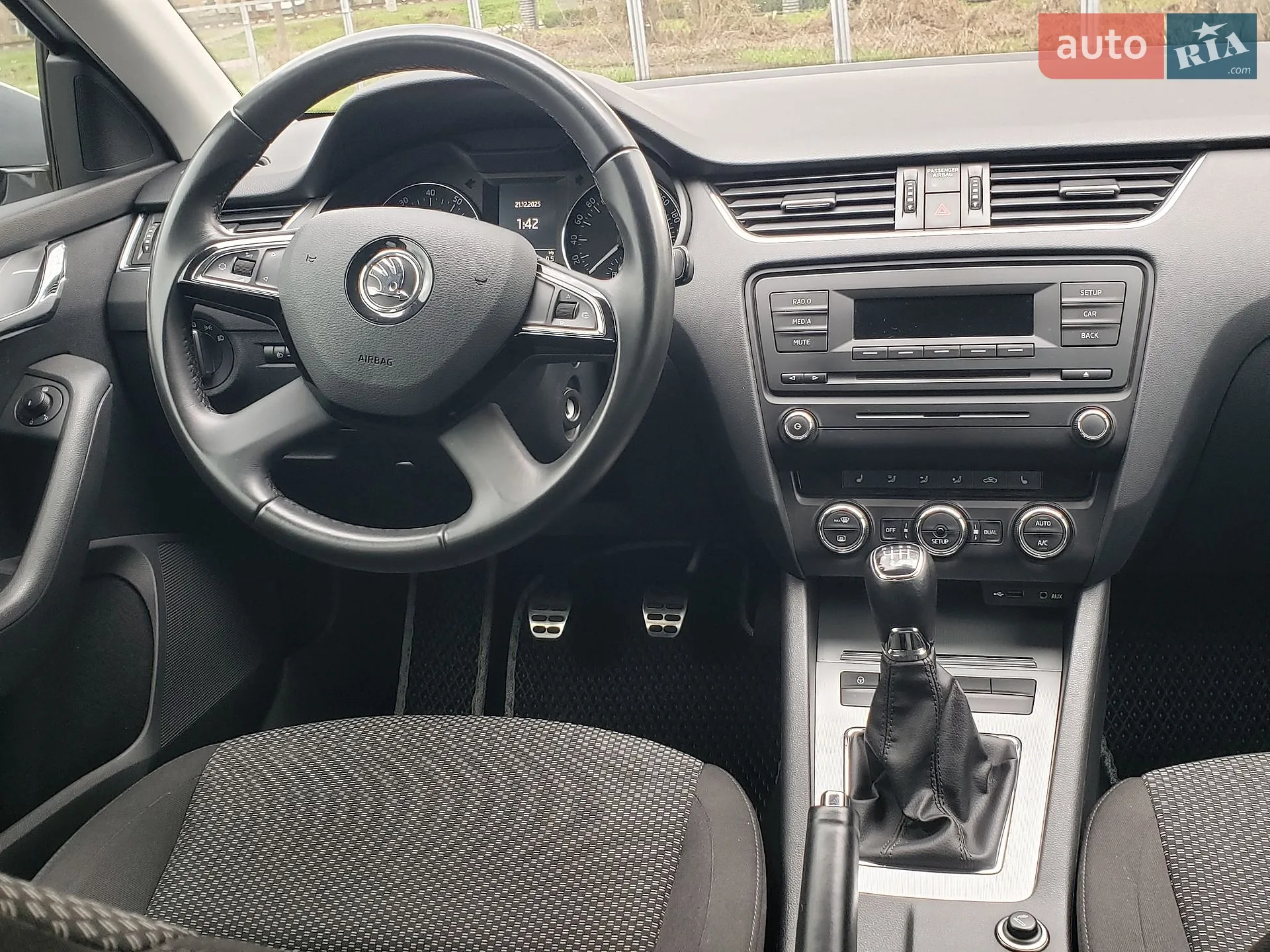 2013 Skoda Octavia - мініатюра 8