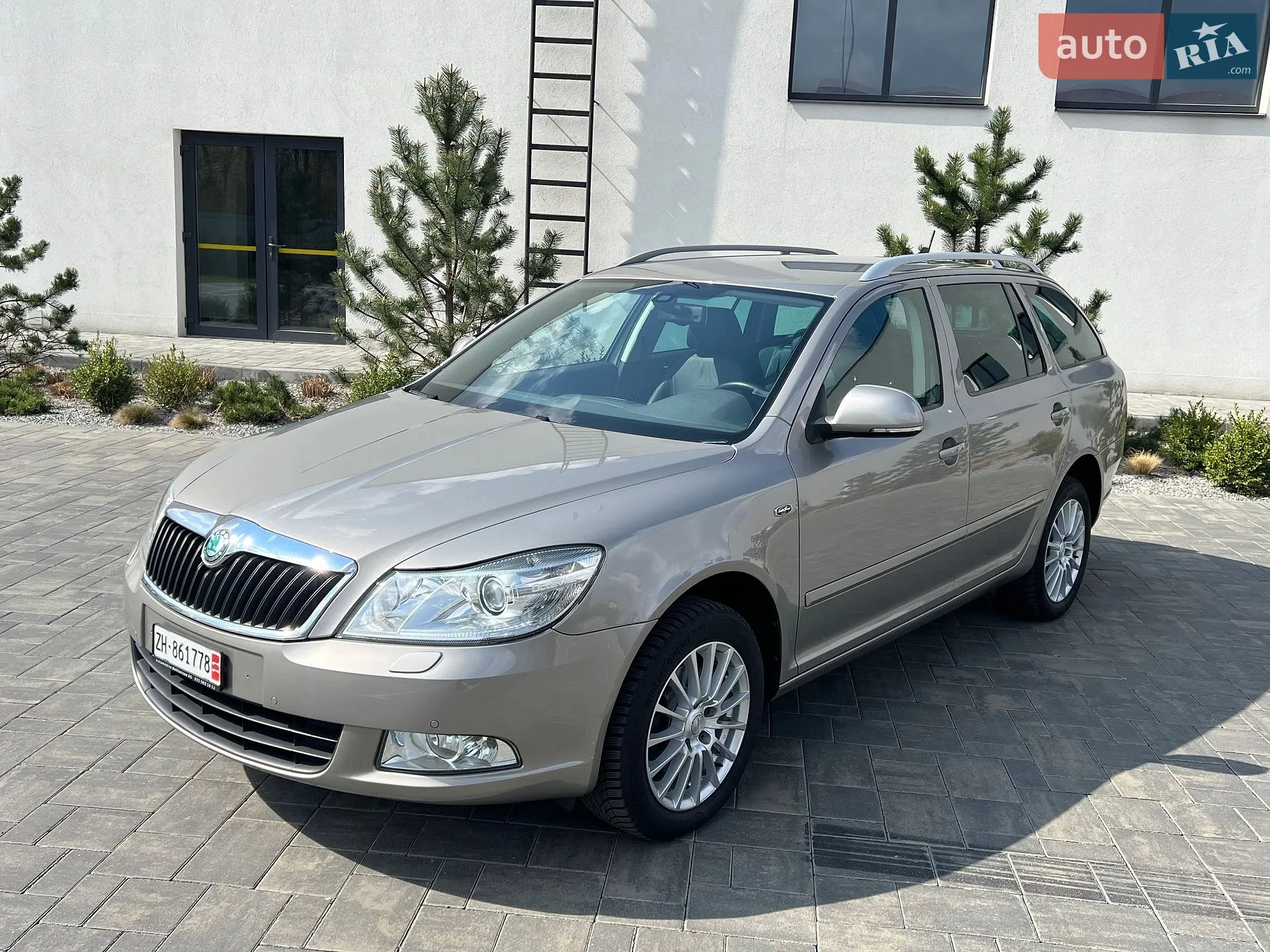2011 Skoda Octavia - мініатюра 12