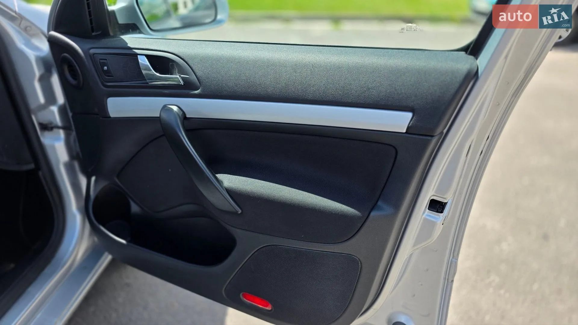 2011 Skoda Octavia - мініатюра 18