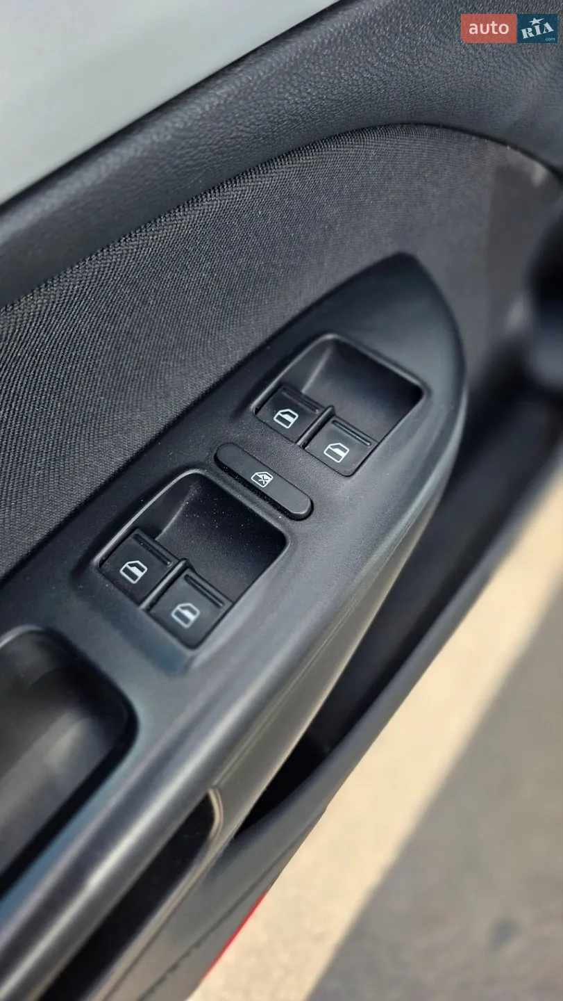 2011 Skoda Octavia - мініатюра 28