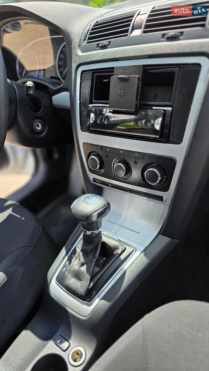 2011 Skoda Octavia - мініатюра 34