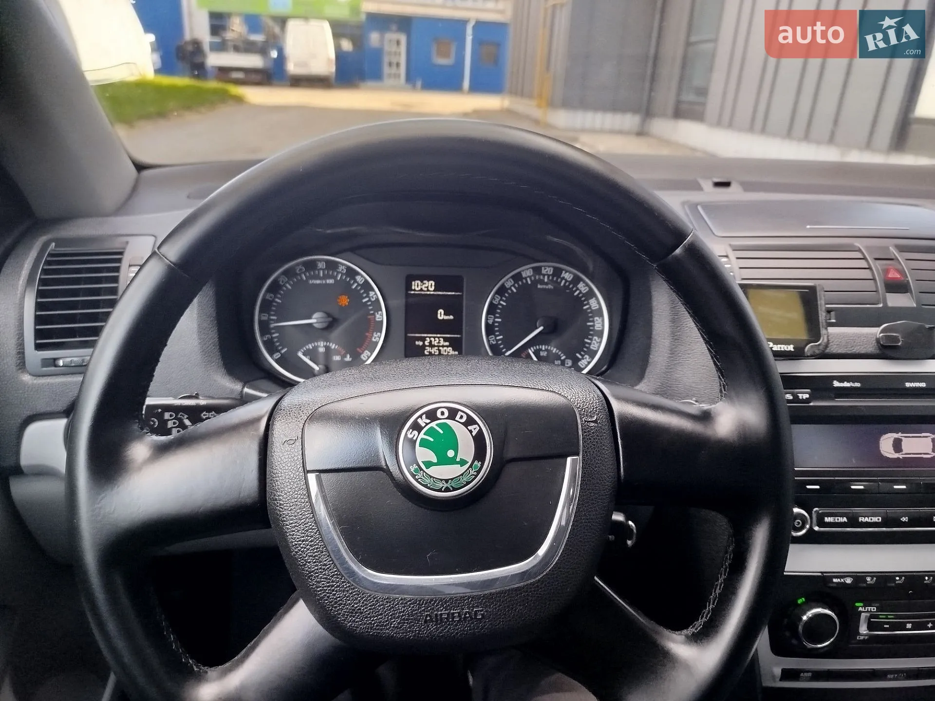 2010 Skoda Octavia - мініатюра 36