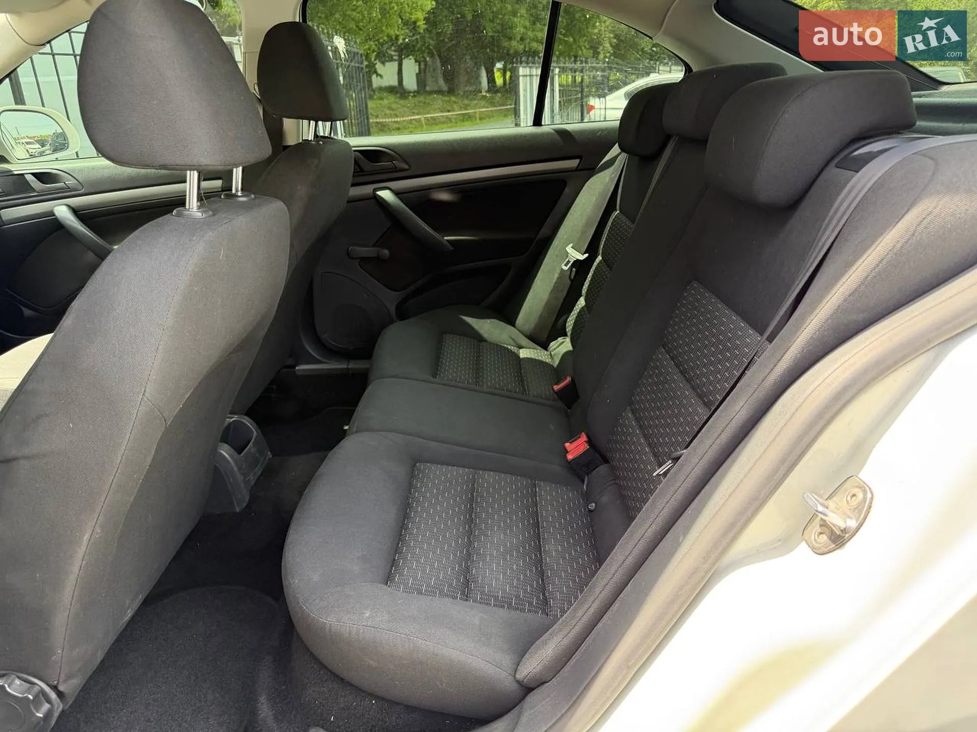 2012 Skoda Octavia - мініатюра 23