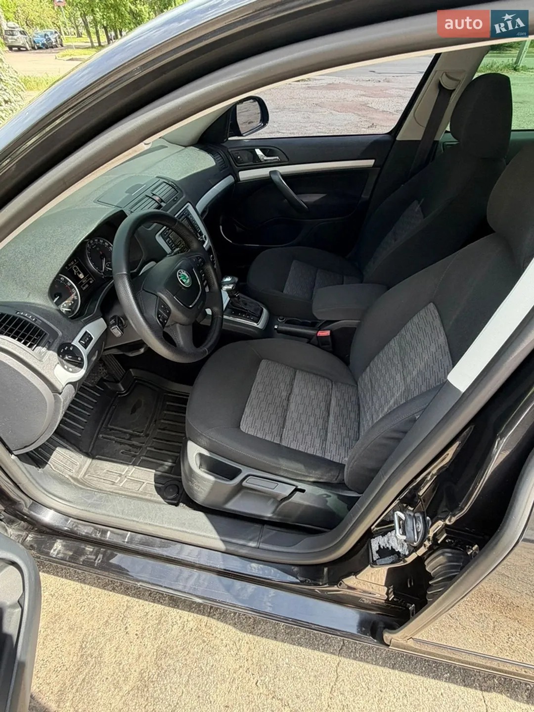 2011 Skoda Octavia - мініатюра 17