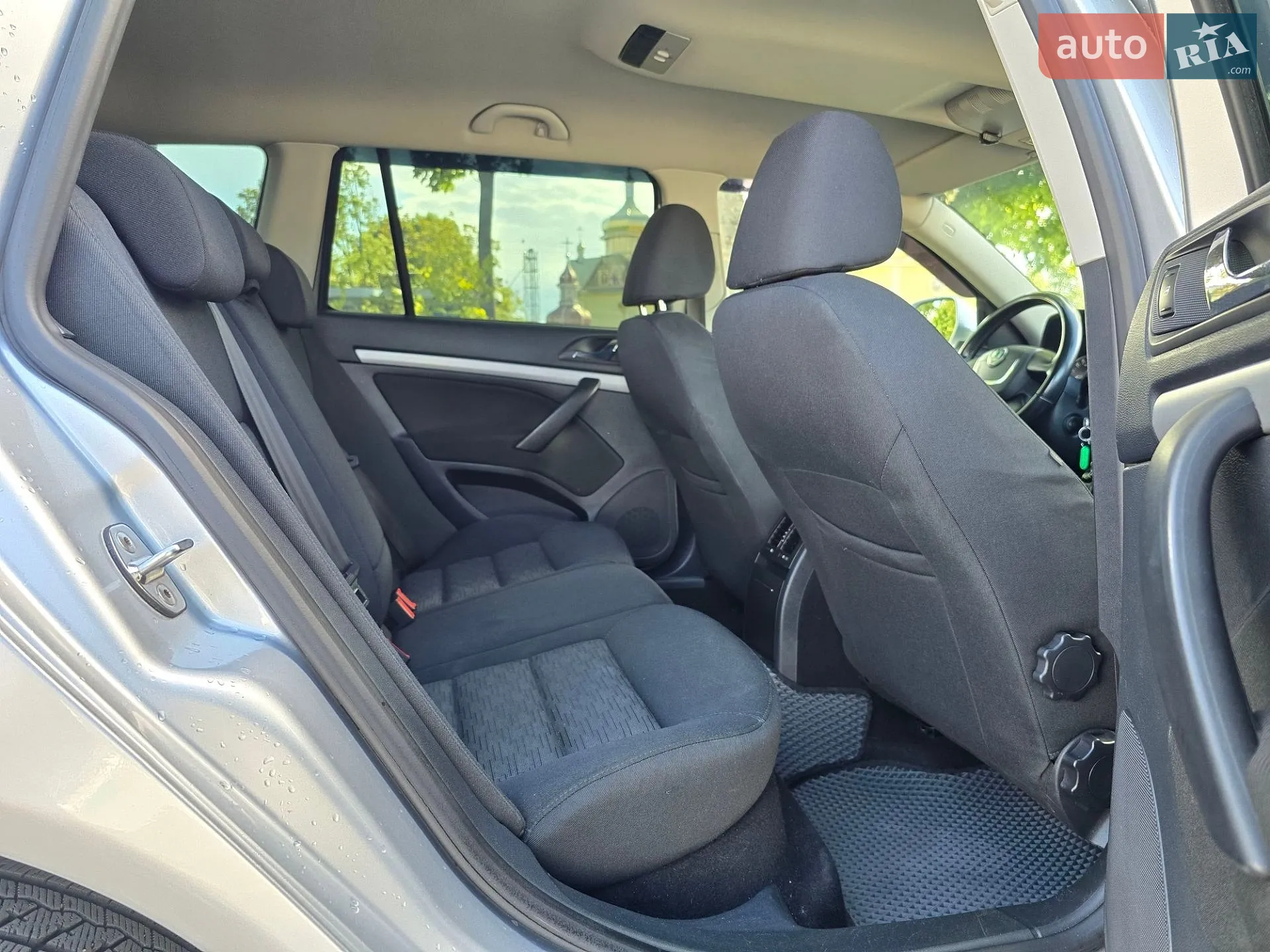 2011 Skoda Octavia - мініатюра 26