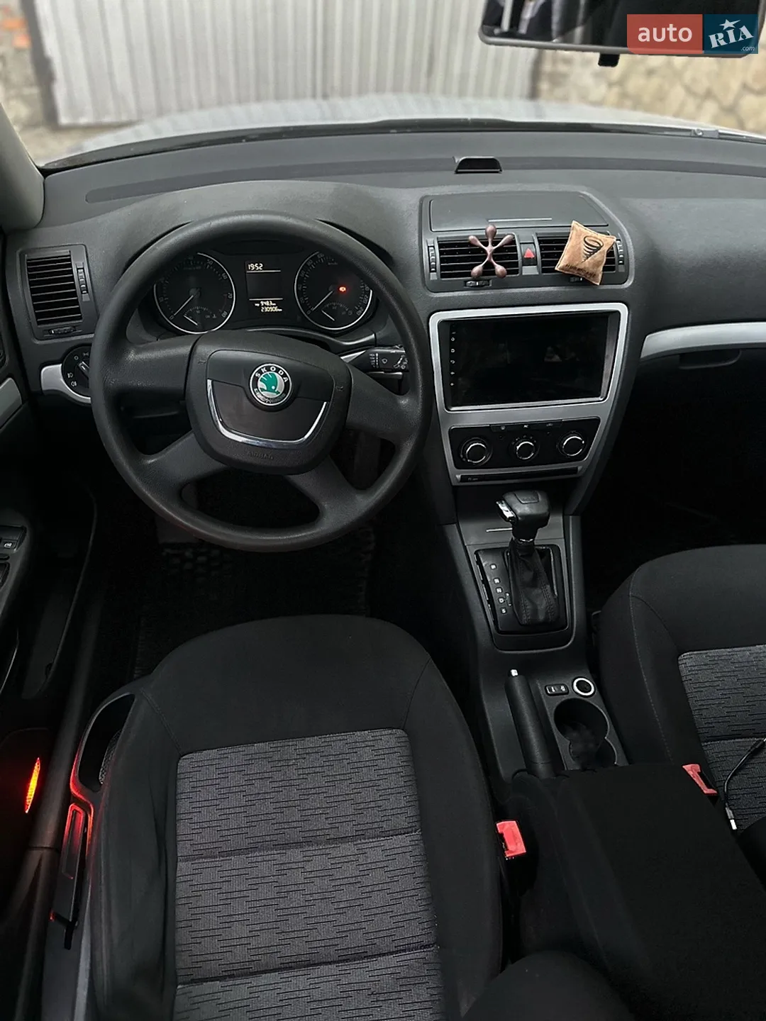 2010 Skoda Octavia - мініатюра 30