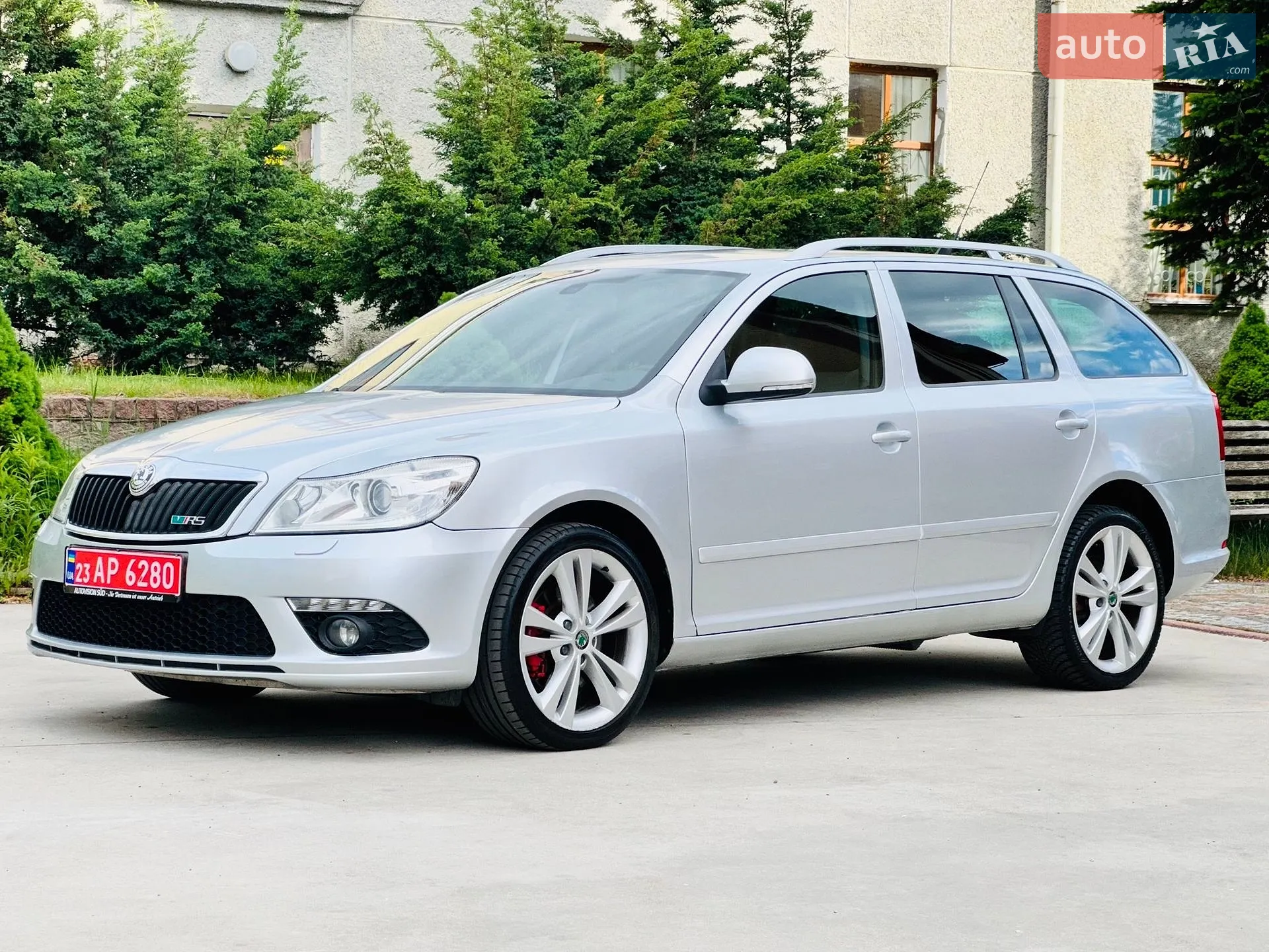 2010 Skoda Octavia - мініатюра 8