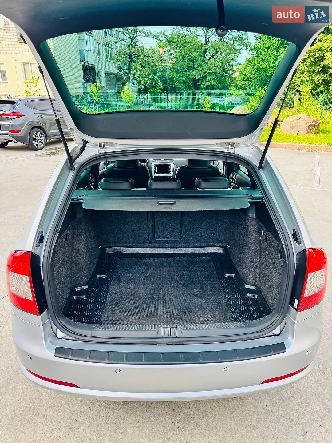 2010 Skoda Octavia - мініатюра 21