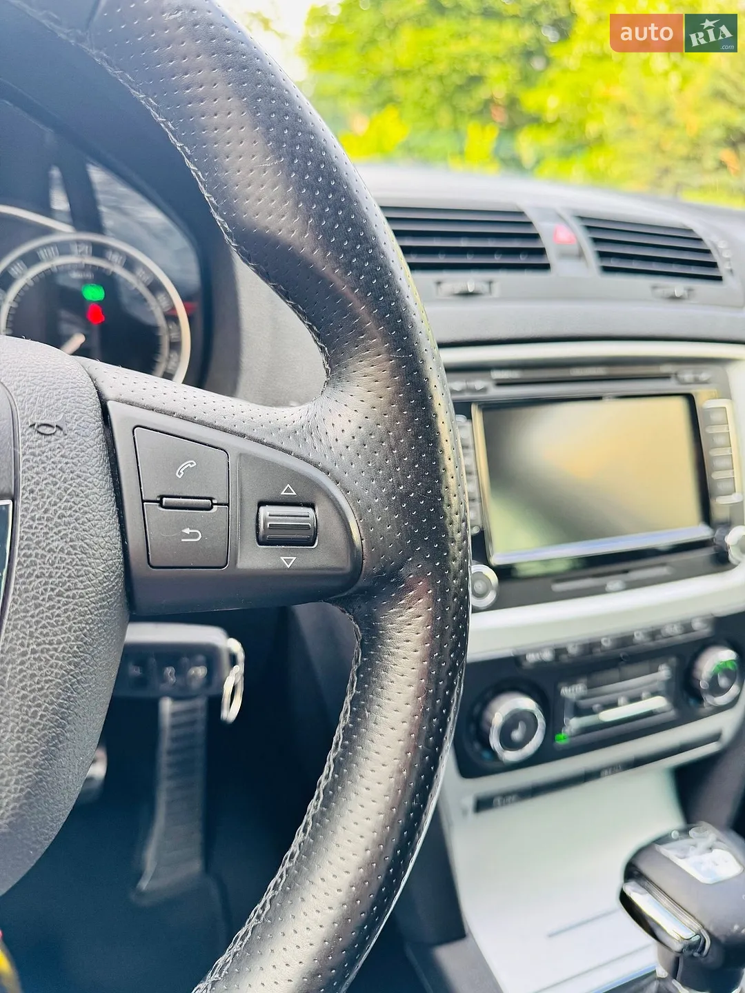 2010 Skoda Octavia - мініатюра 41