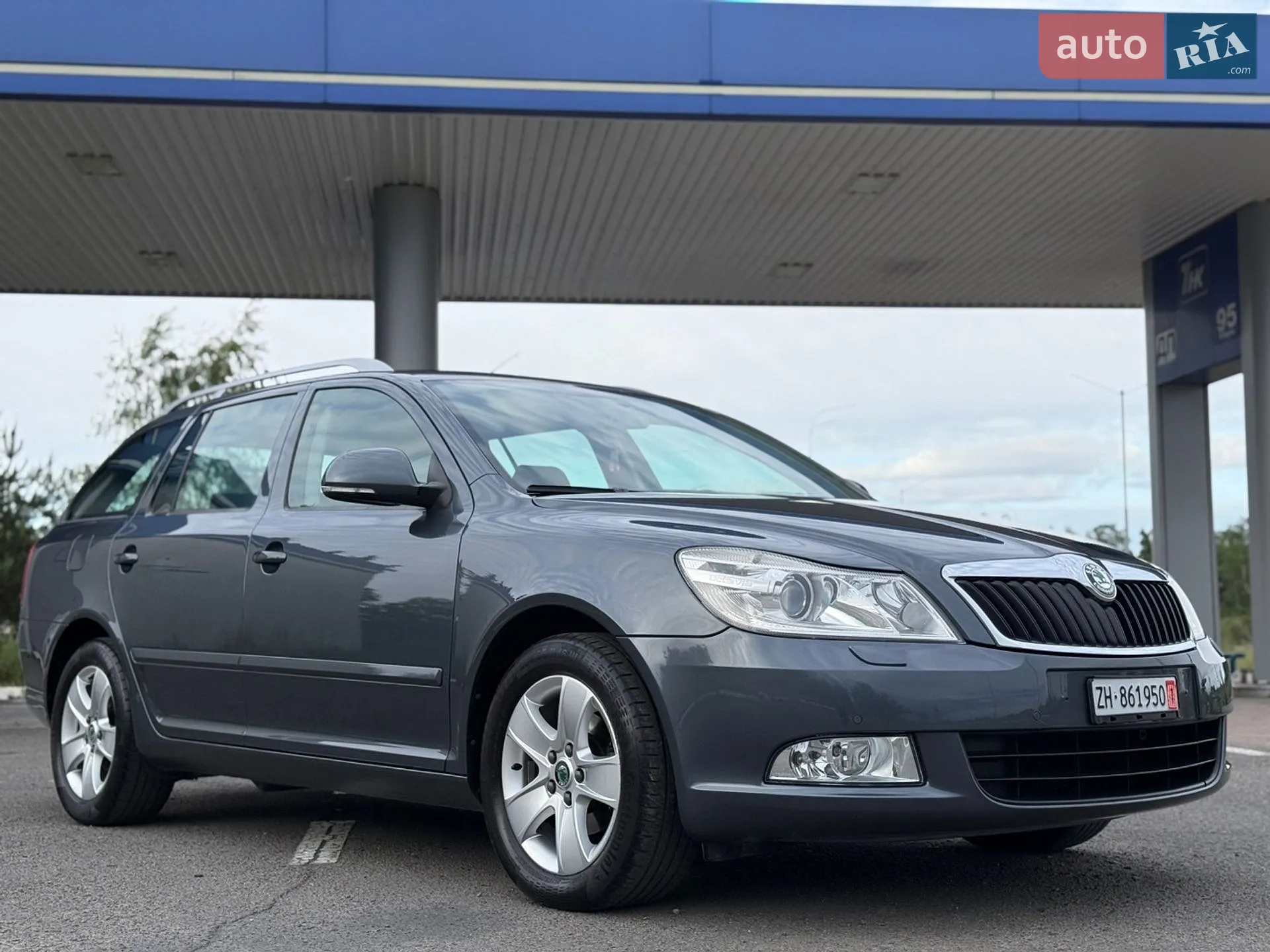 2010 Skoda Octavia - мініатюра 23