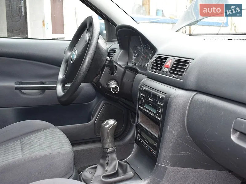 Skoda Octavia 2006 VIN TMBJX21U668861237 фото оголошення 9 з 51