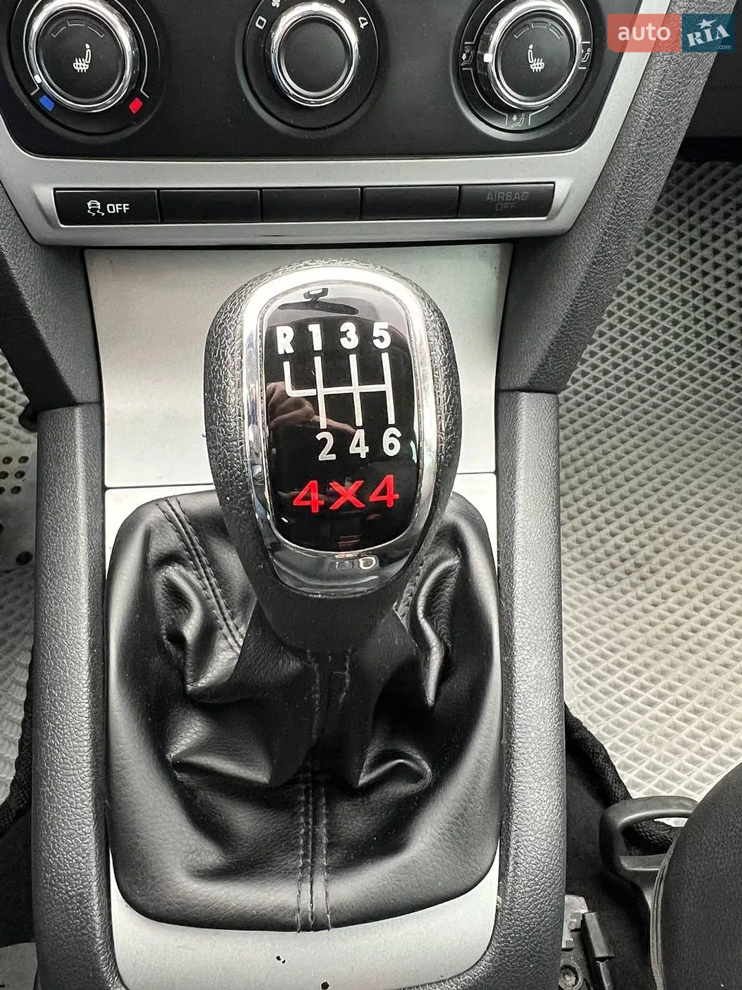 2012 Skoda Octavia - мініатюра 21