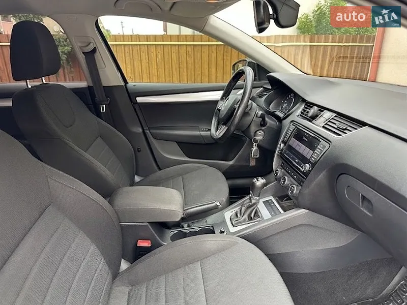 Skoda Octavia 2014 VIN TMBAG9NE2F0095484 фото оголошення 10 з 56