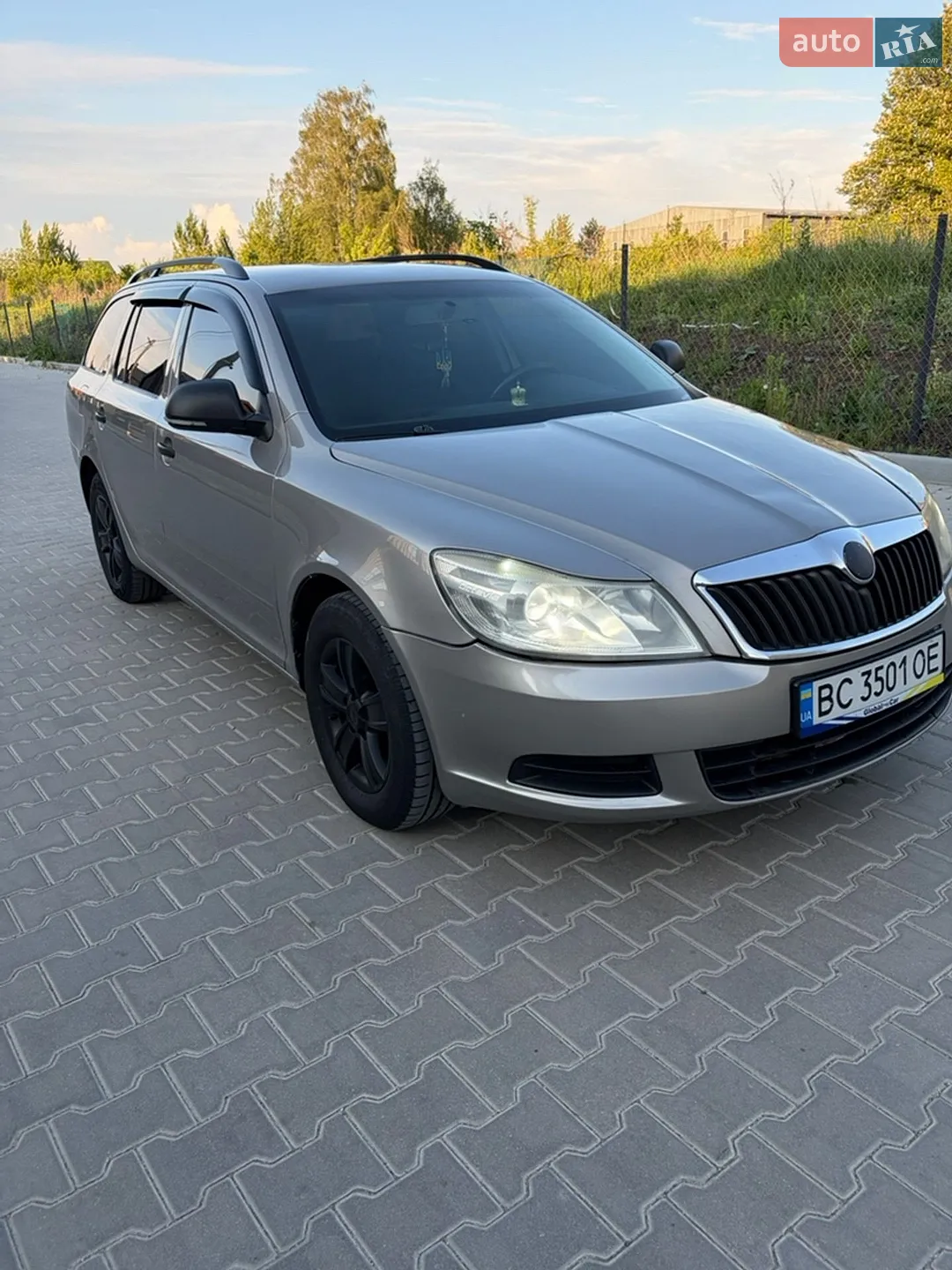 2010 Skoda Octavia - фото 1