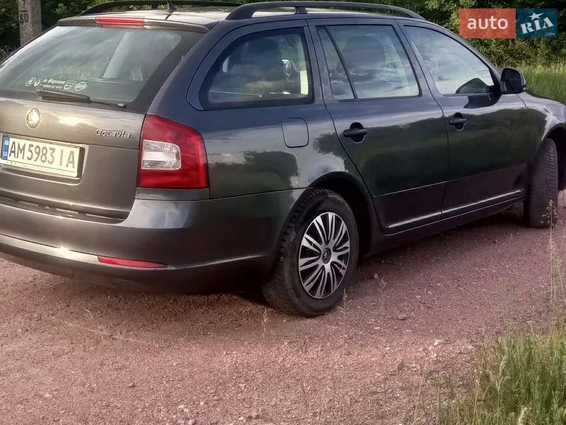 Skoda Octavia 2011 VIN TMBJA61Z6B2166211 фото оголошення 2 з 50