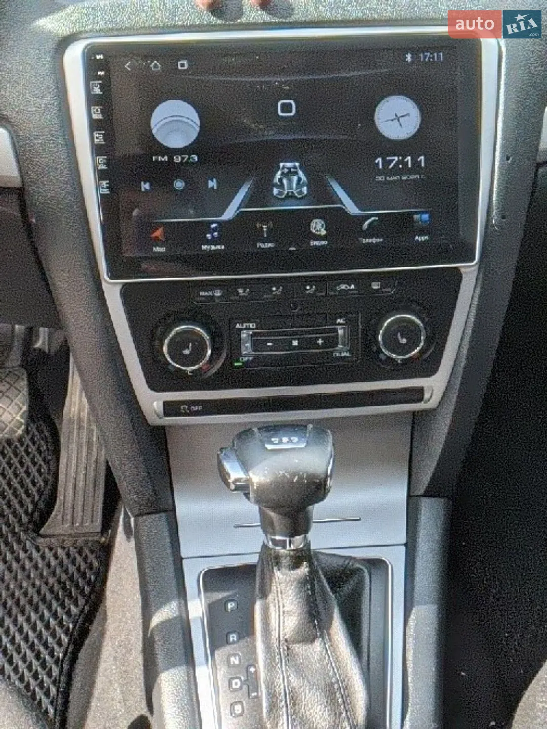 2011 Skoda Octavia - мініатюра 2