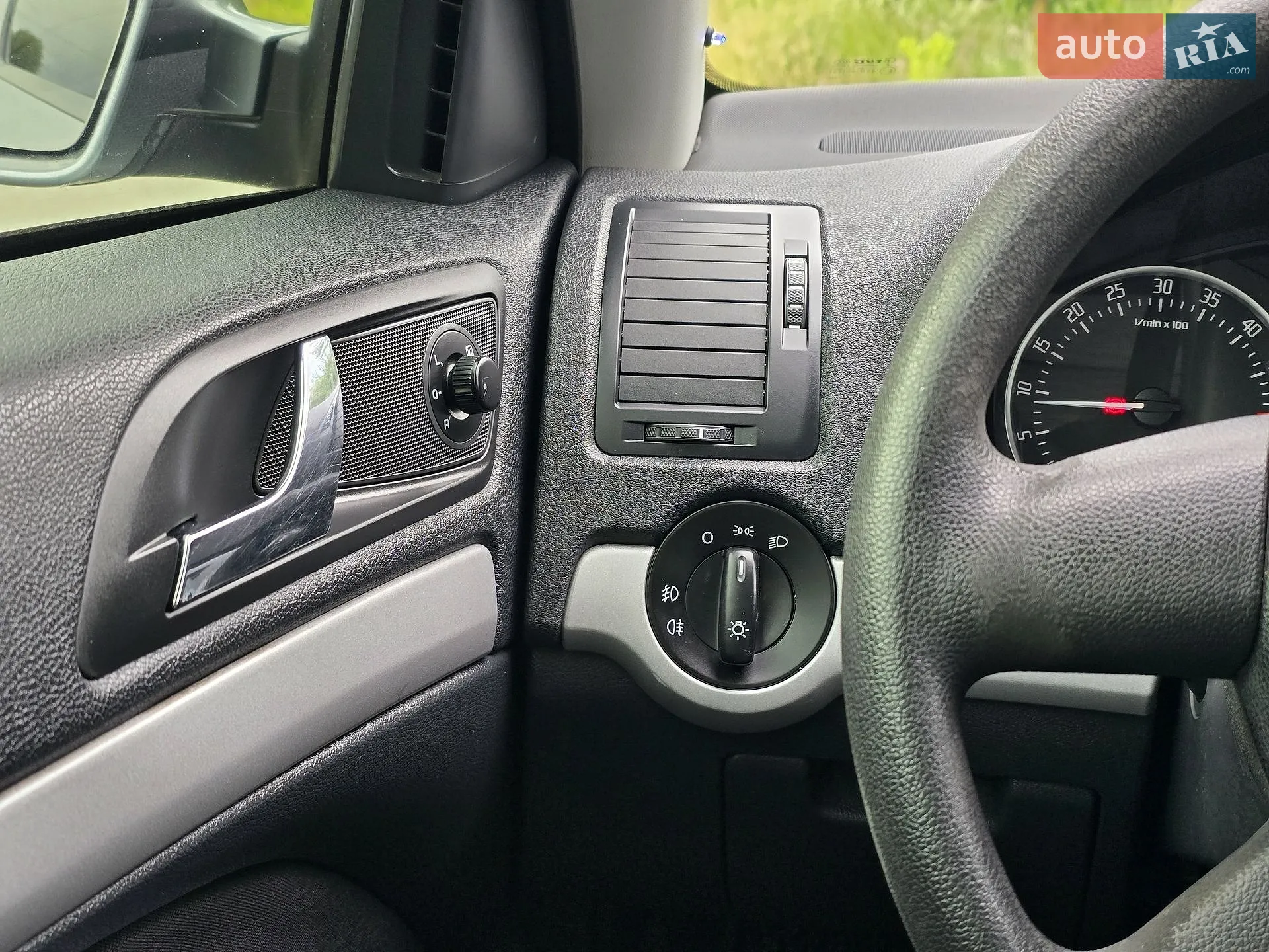 2012 Skoda Octavia - мініатюра 24