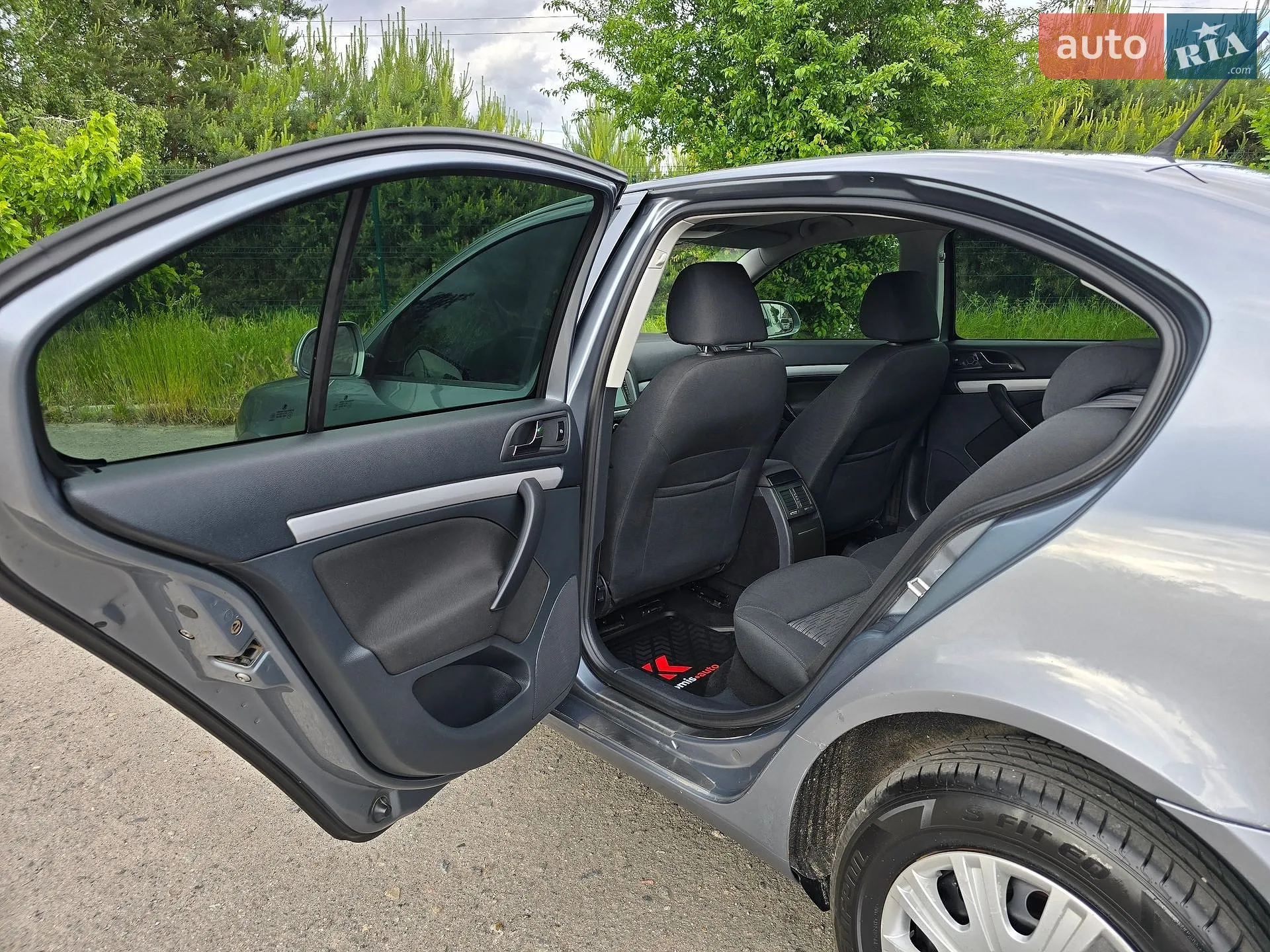 2012 Skoda Octavia - мініатюра 36