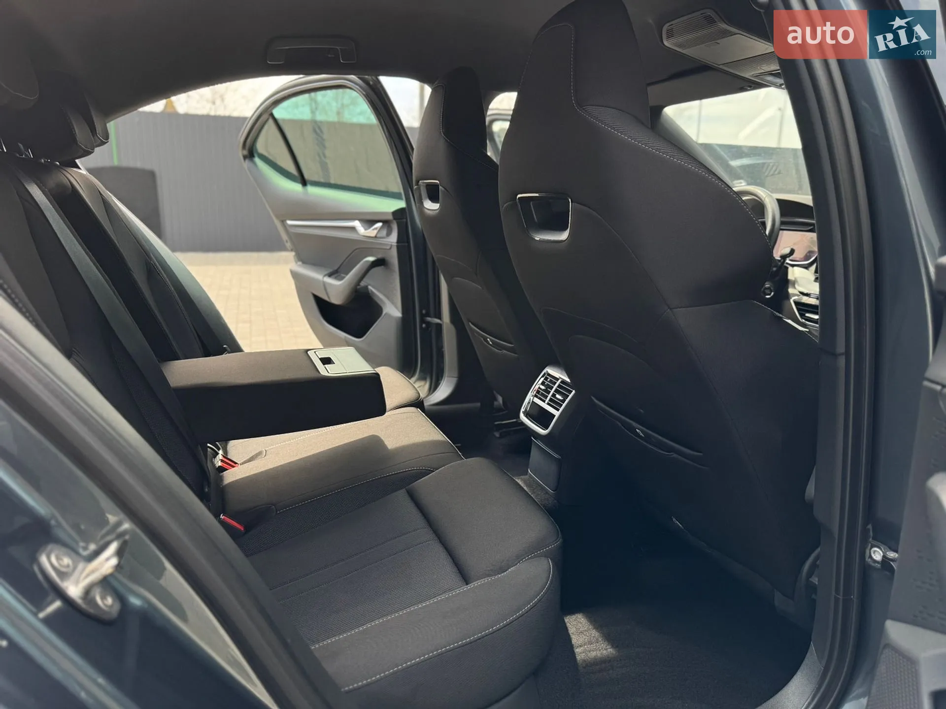 2020 Skoda Octavia - мініатюра 48