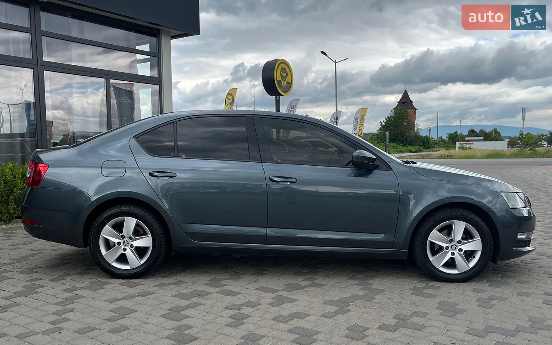 2017 Skoda Octavia - мініатюра 8