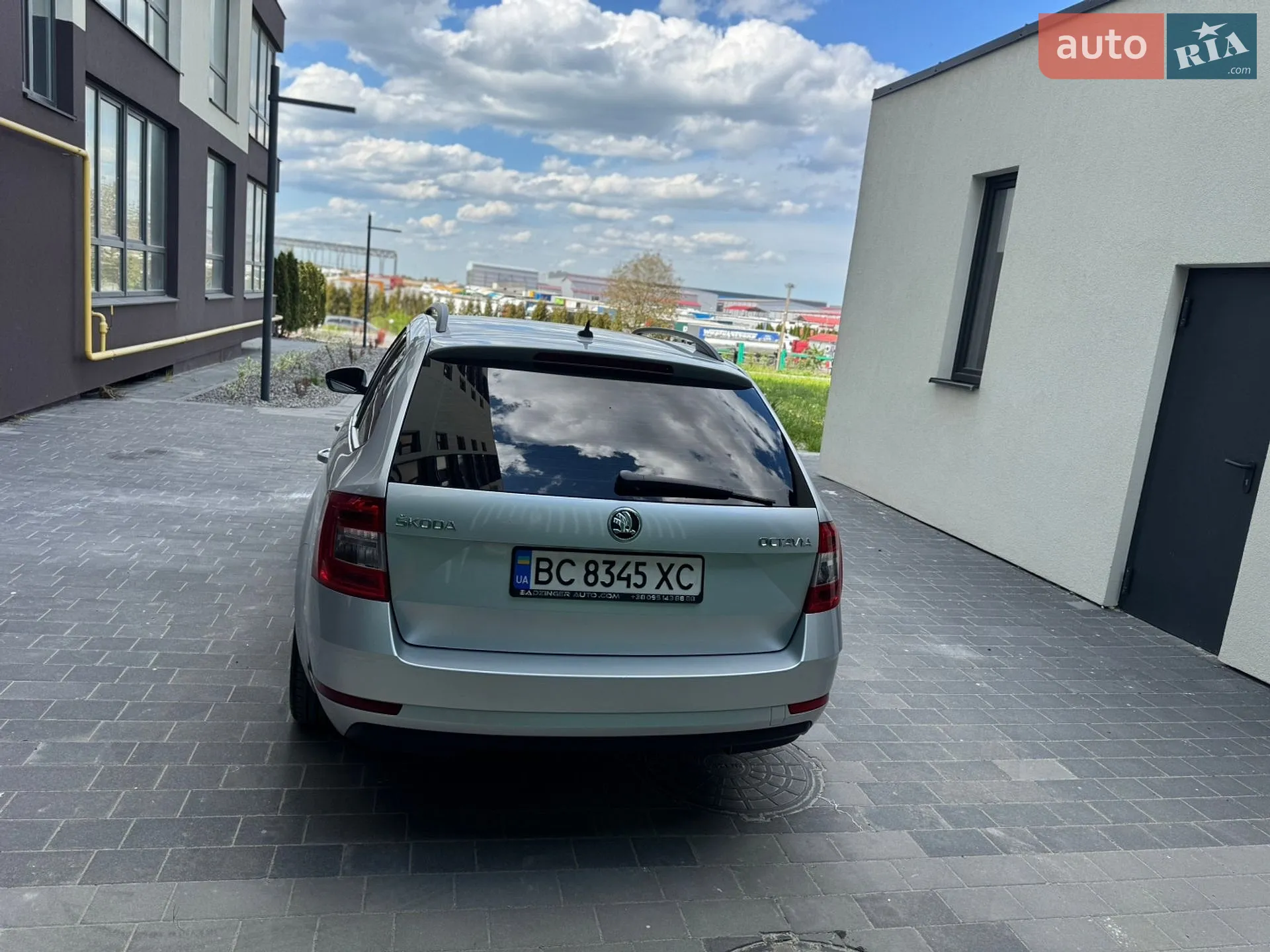 2017 Skoda Octavia - мініатюра 8
