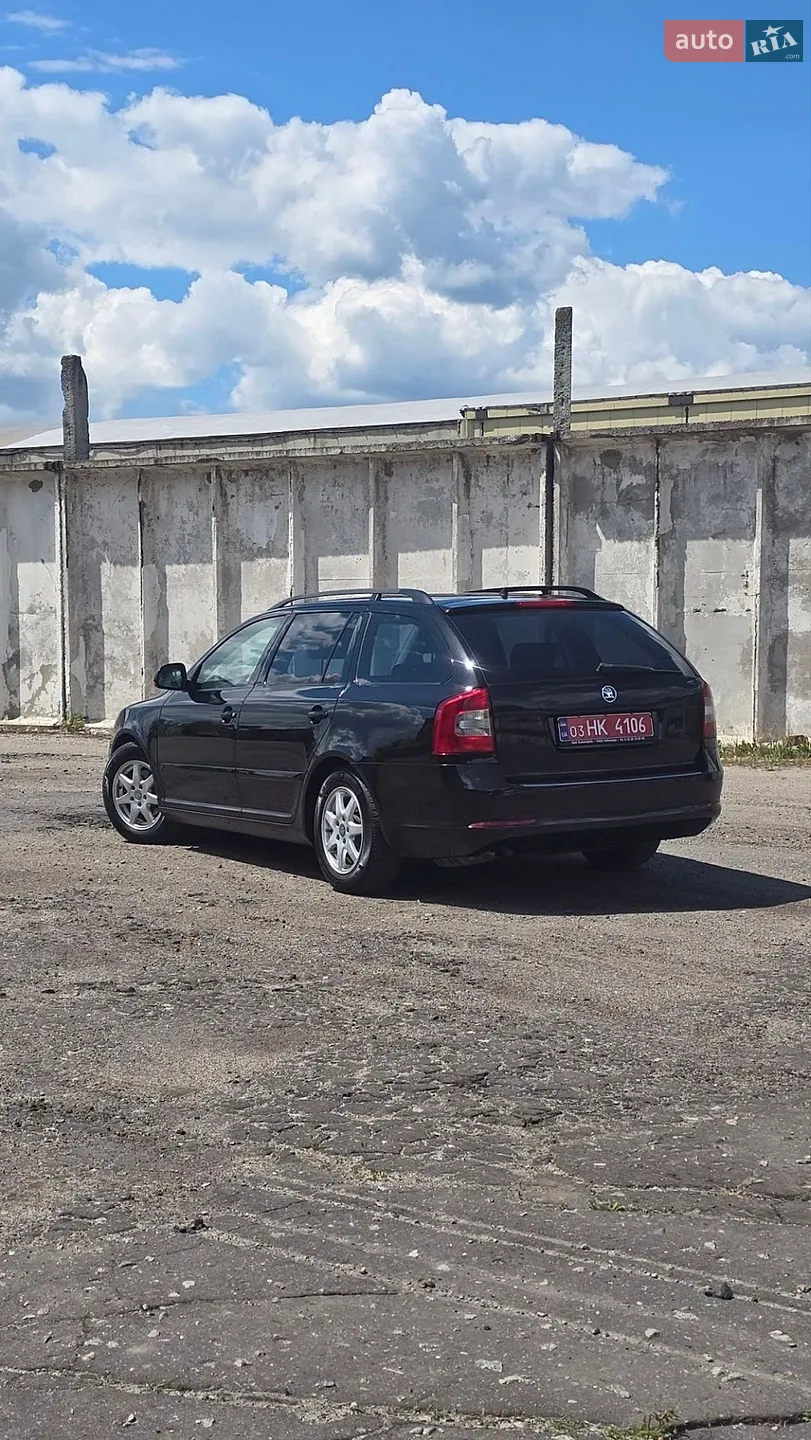 2010 Skoda Octavia - мініатюра 7