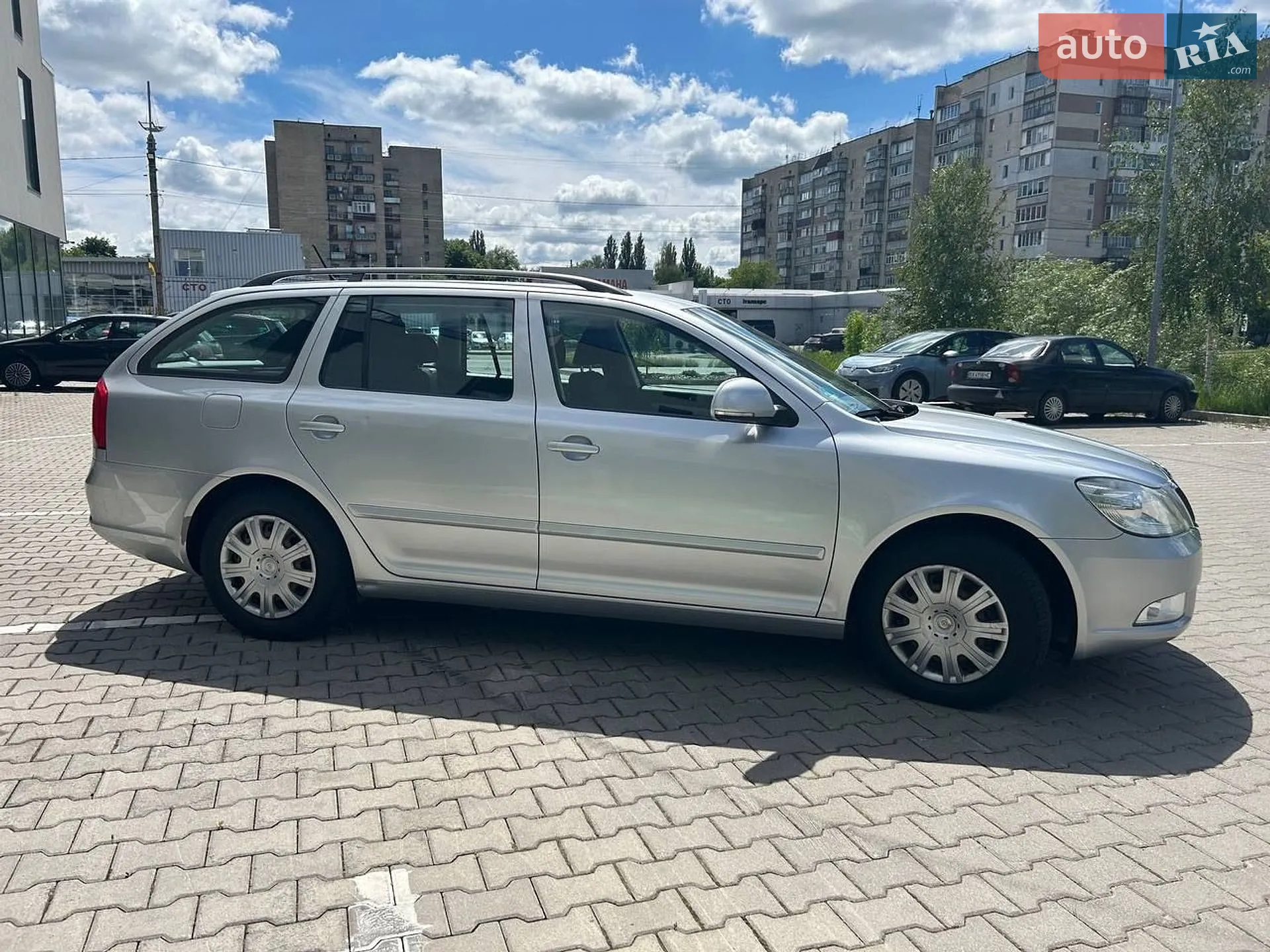 2010 Skoda Octavia - мініатюра 42
