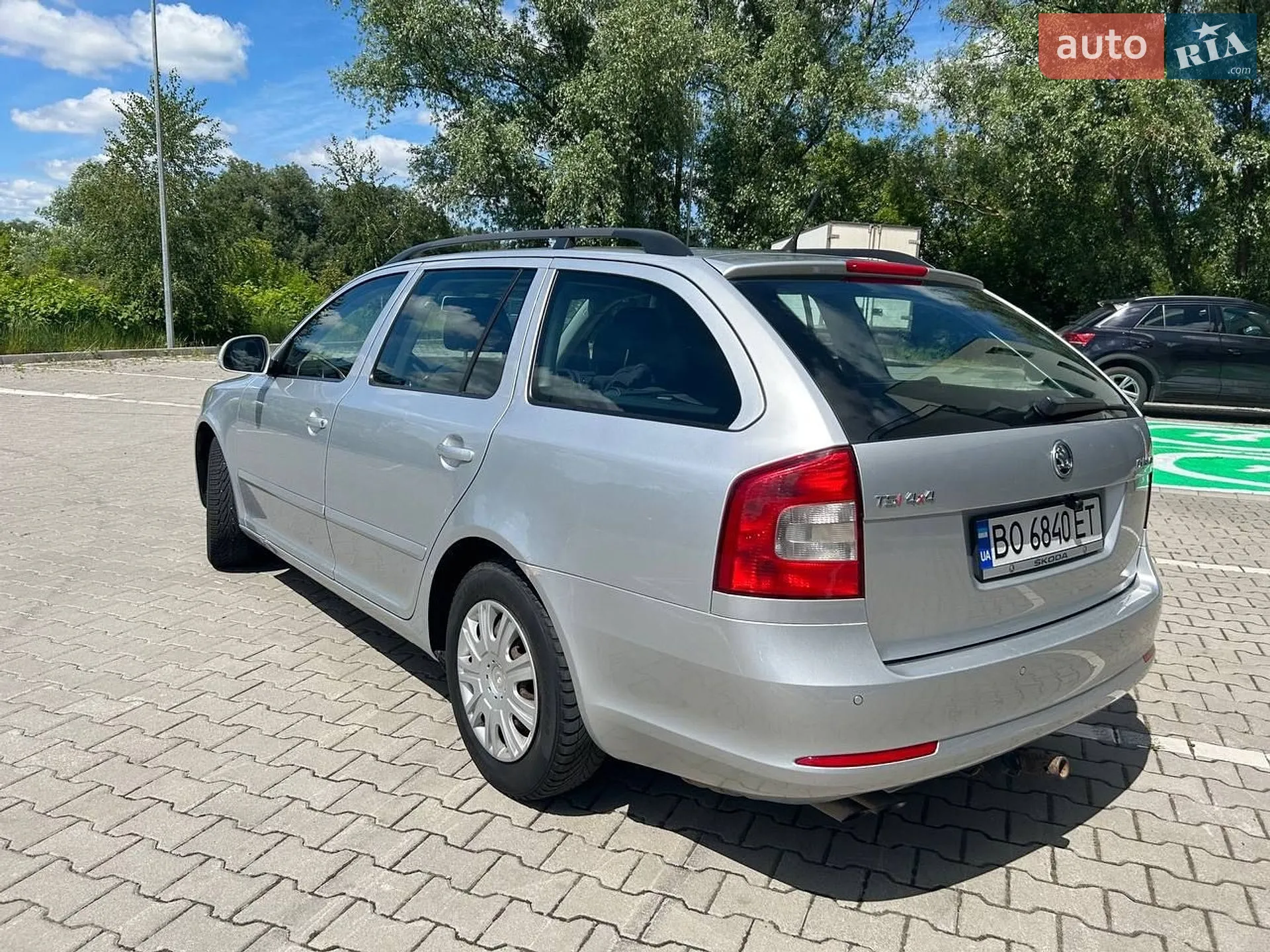 2010 Skoda Octavia - мініатюра 45