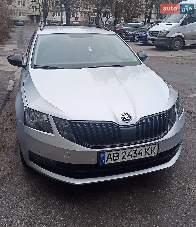2017 Skoda Octavia - мініатюра 24