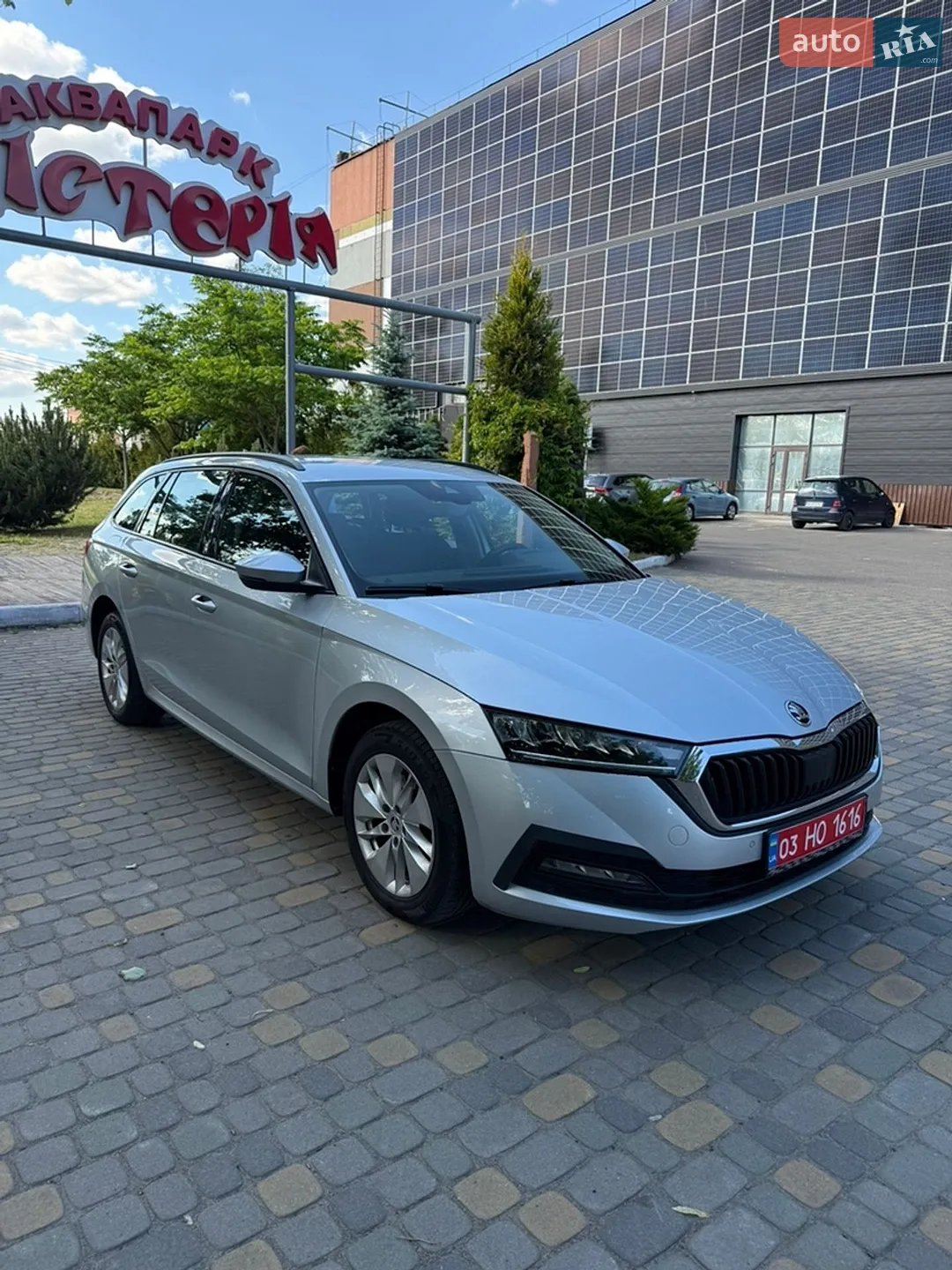 2022 Skoda Octavia - фото 1