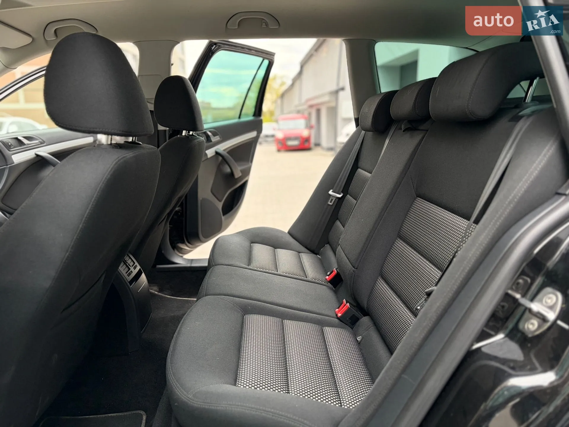 2011 Skoda Octavia - мініатюра 15