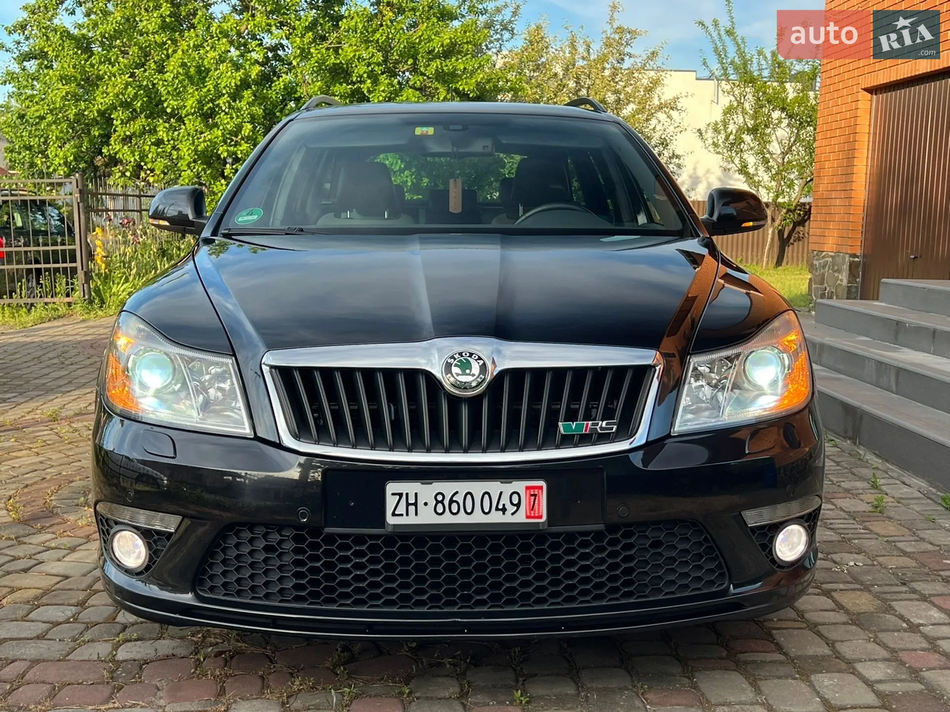 2010 Skoda Octavia - мініатюра 2