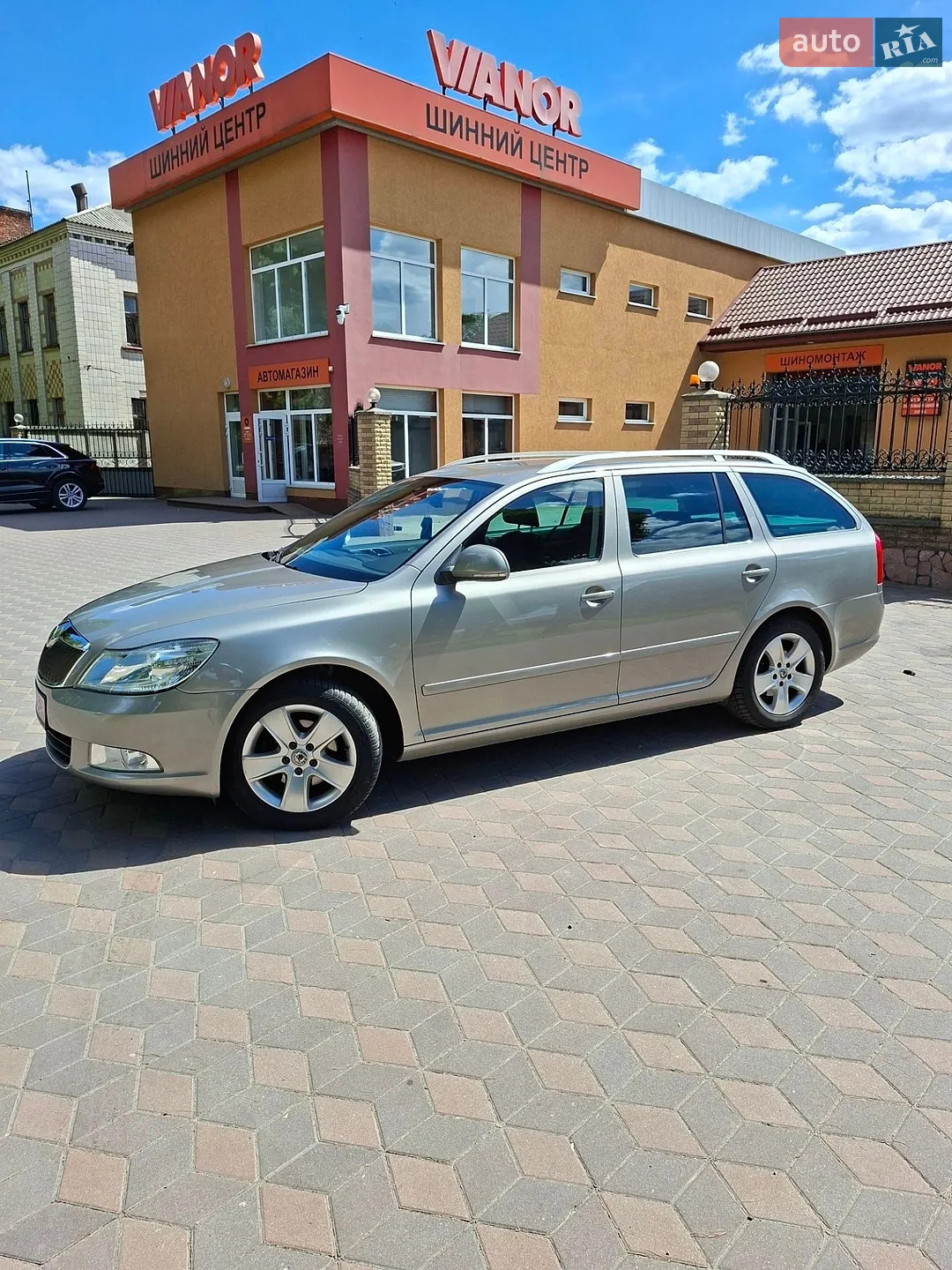 2011 Skoda Octavia - мініатюра 4
