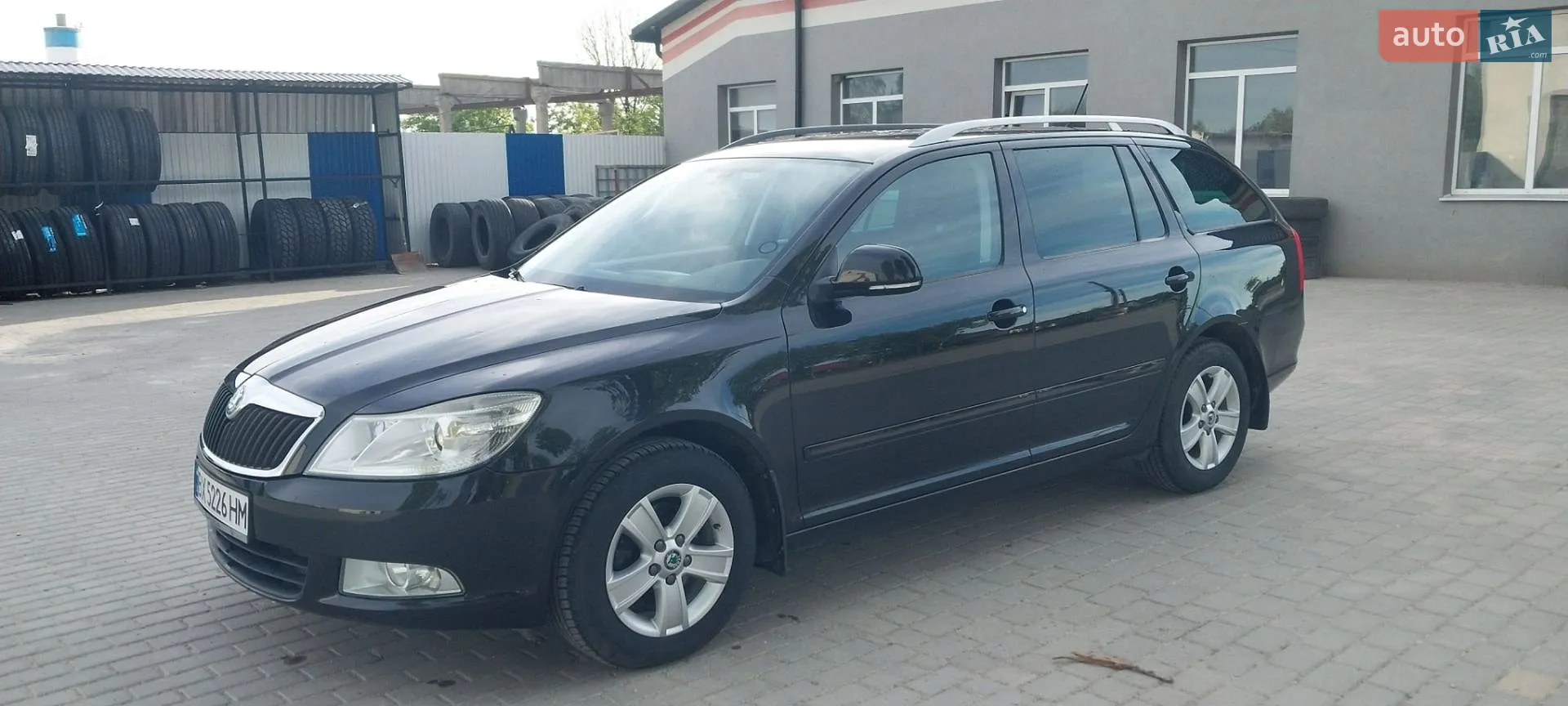 2011 Skoda Octavia - мініатюра 2