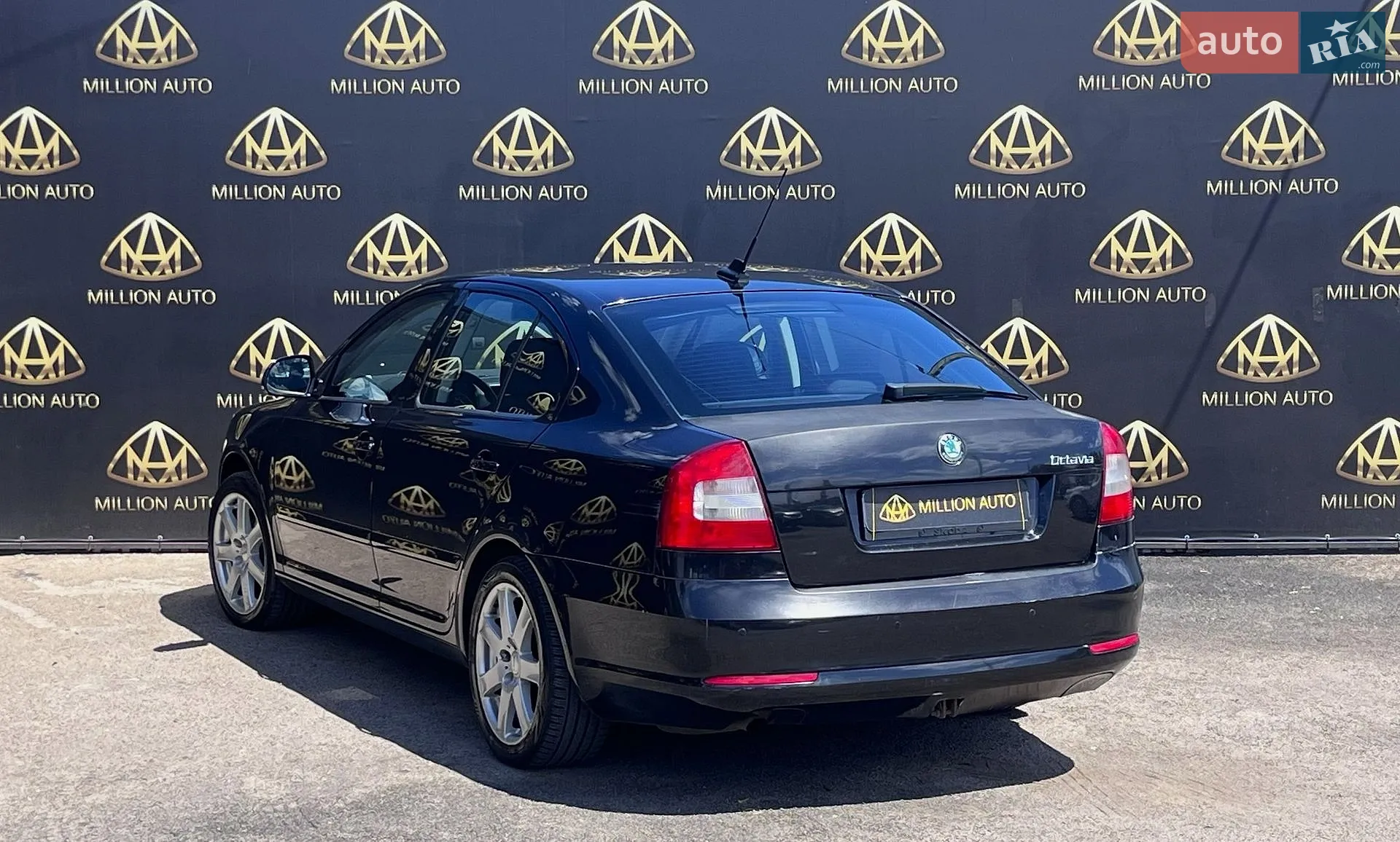 2010 Skoda Octavia - мініатюра 4