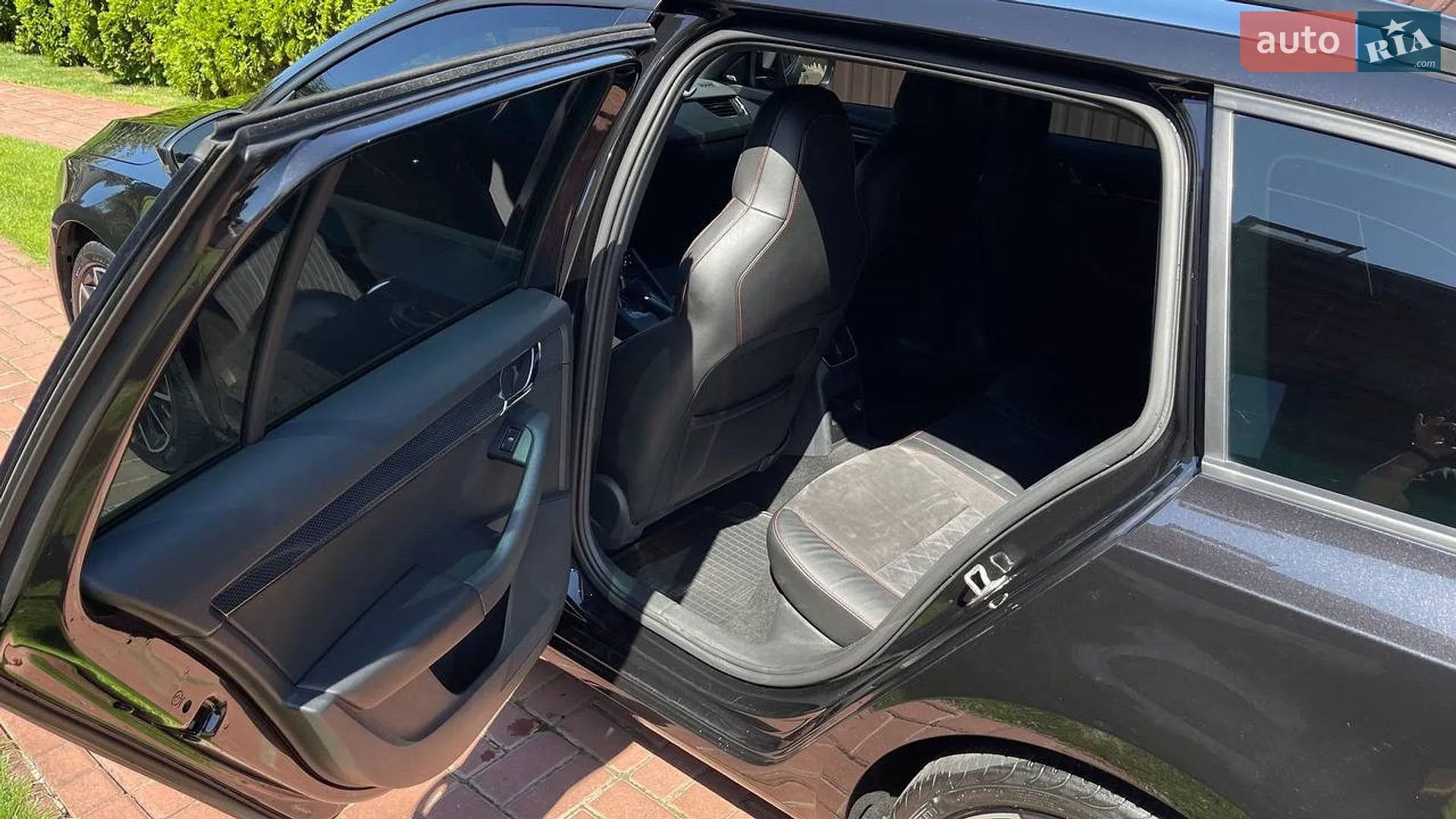 2019 Skoda Octavia - мініатюра 12